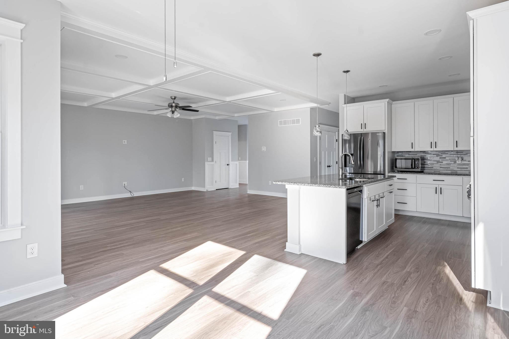 FAIRWAY VILLAS - Residential