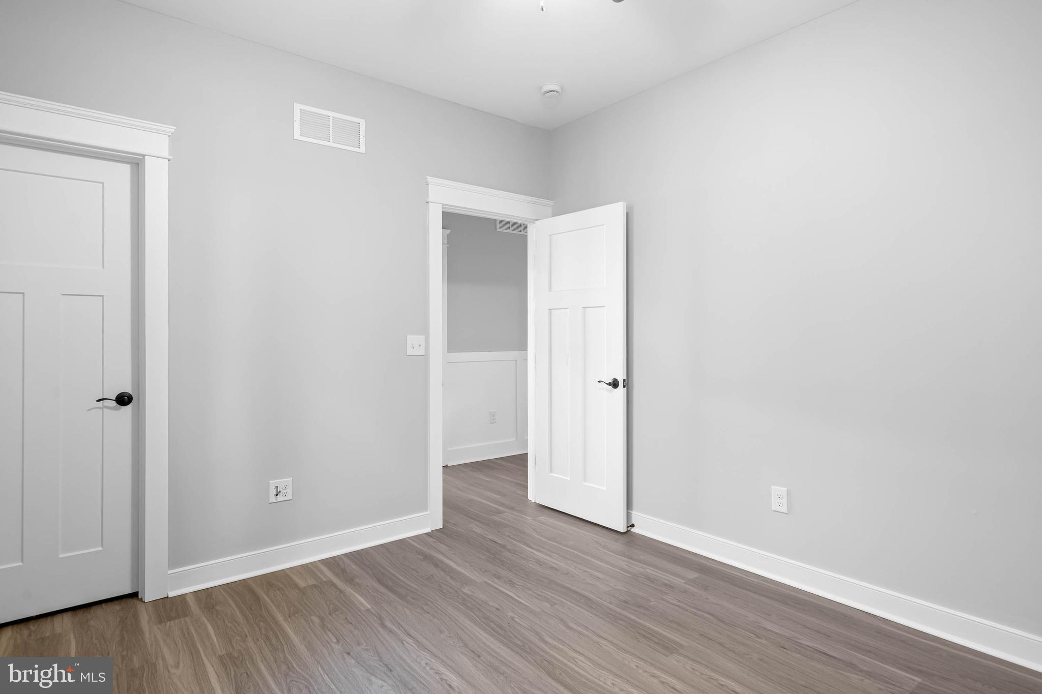 FAIRWAY VILLAS - Residential