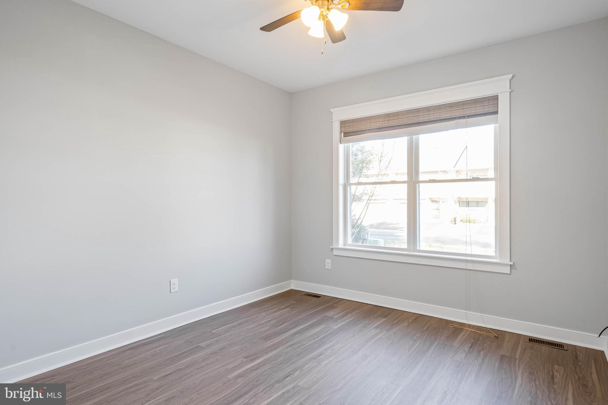 FAIRWAY VILLAS - Residential