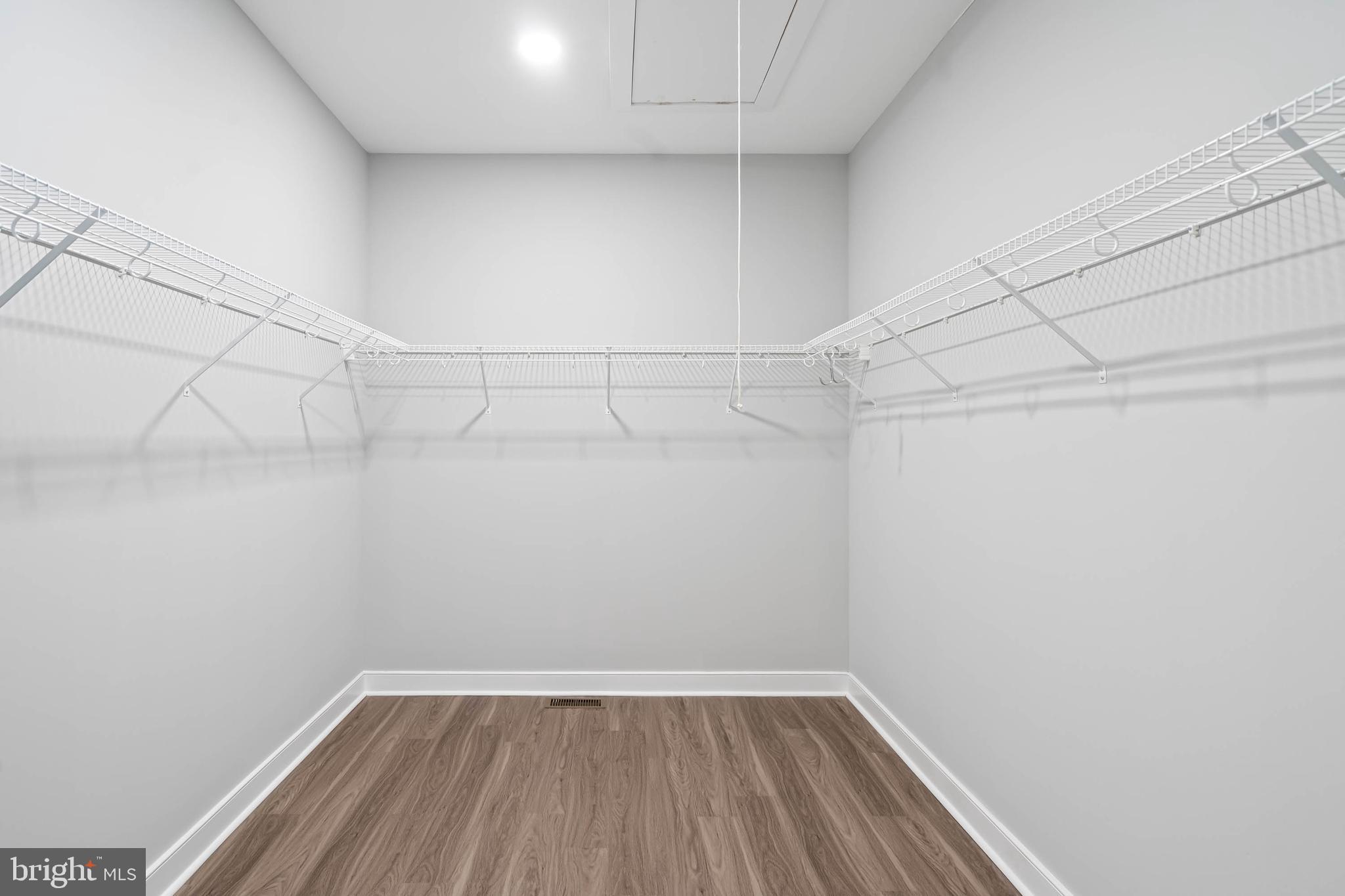 FAIRWAY VILLAS - Residential