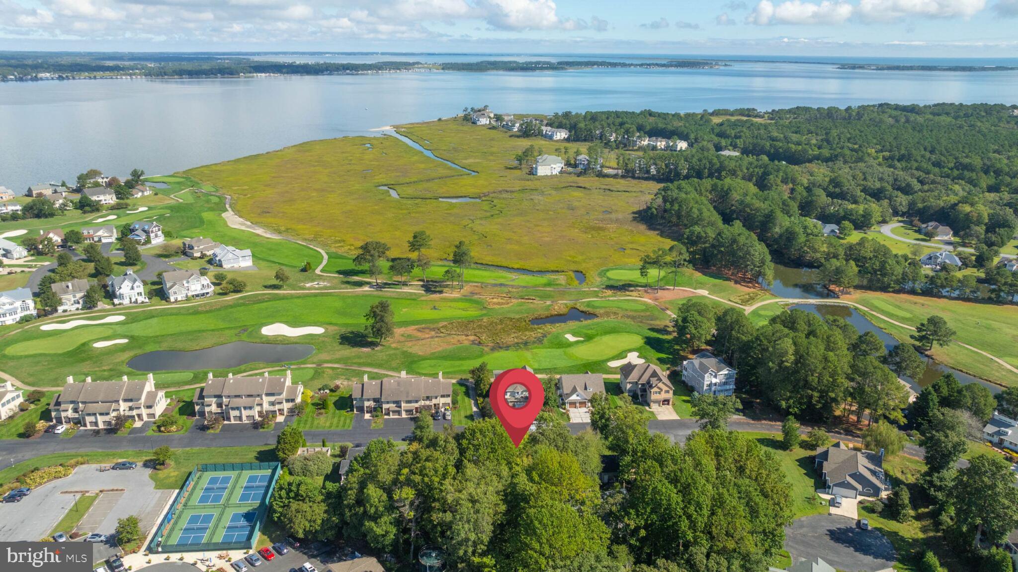 FAIRWAY VILLAS - Residential