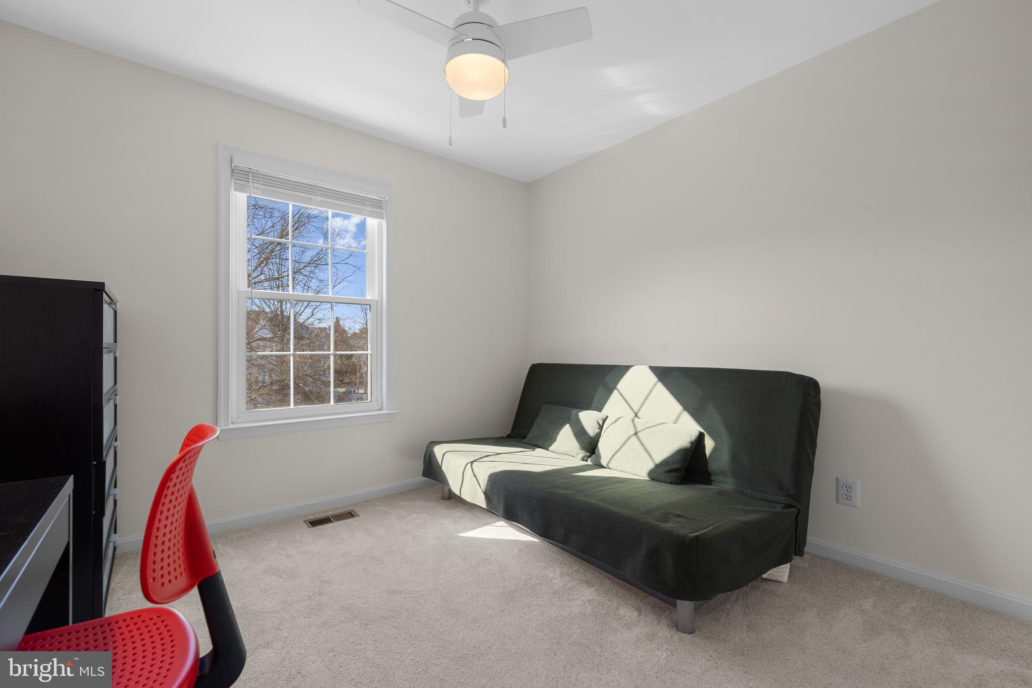 ISLAND CREEK - Residential