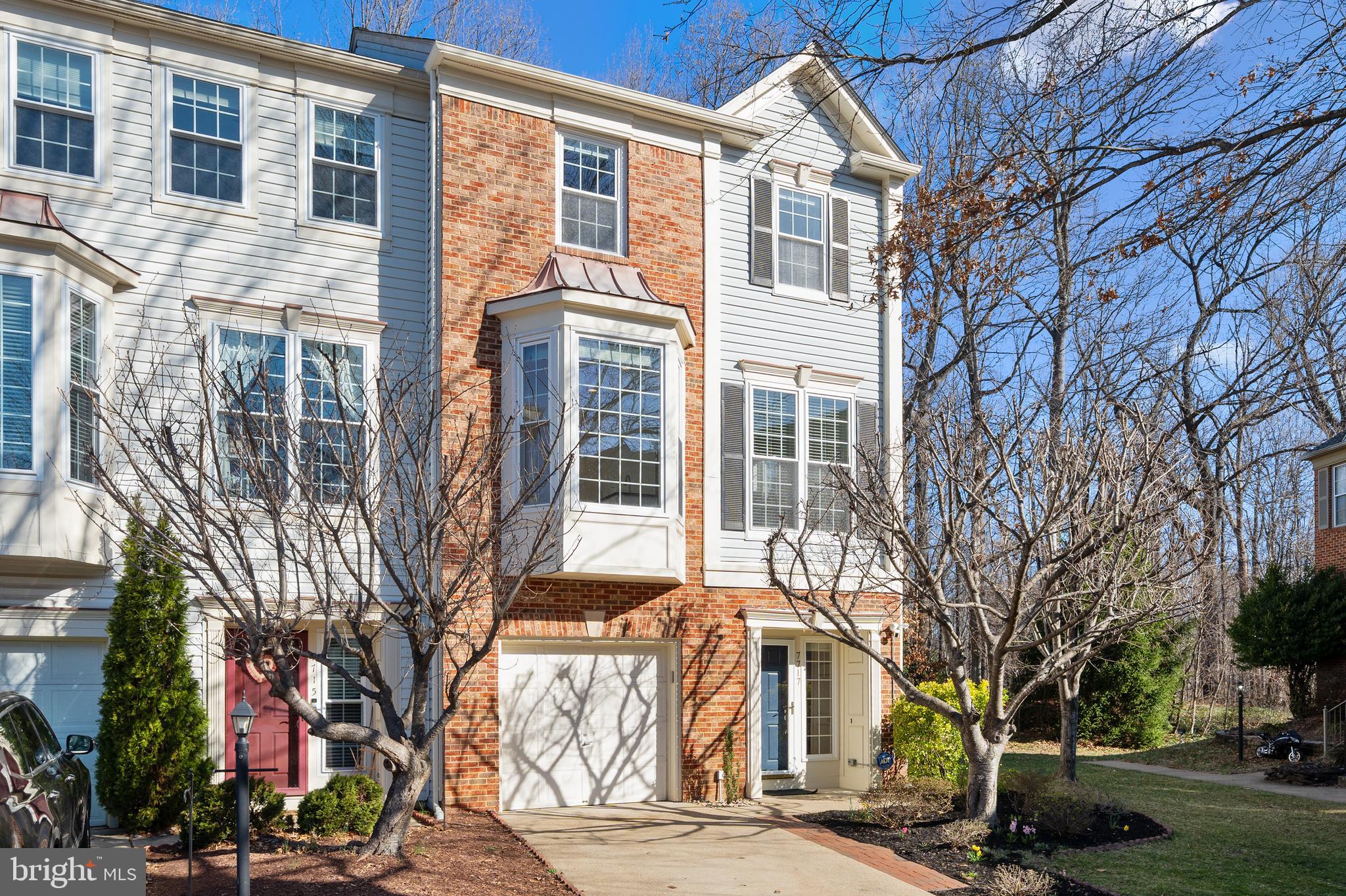 ISLAND CREEK - Residential