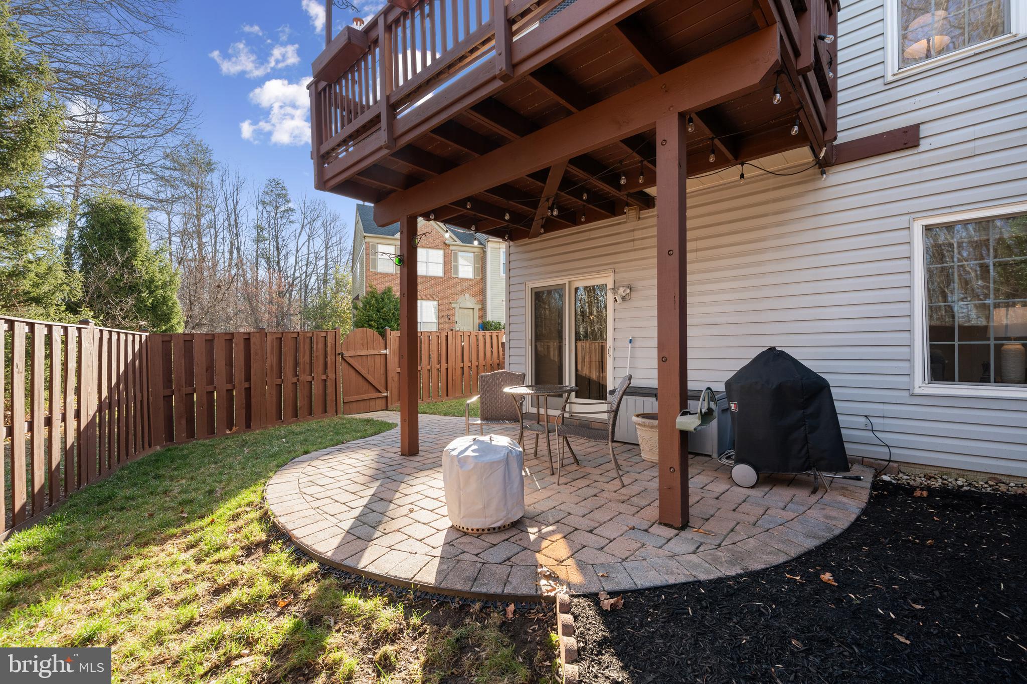 ISLAND CREEK - Residential