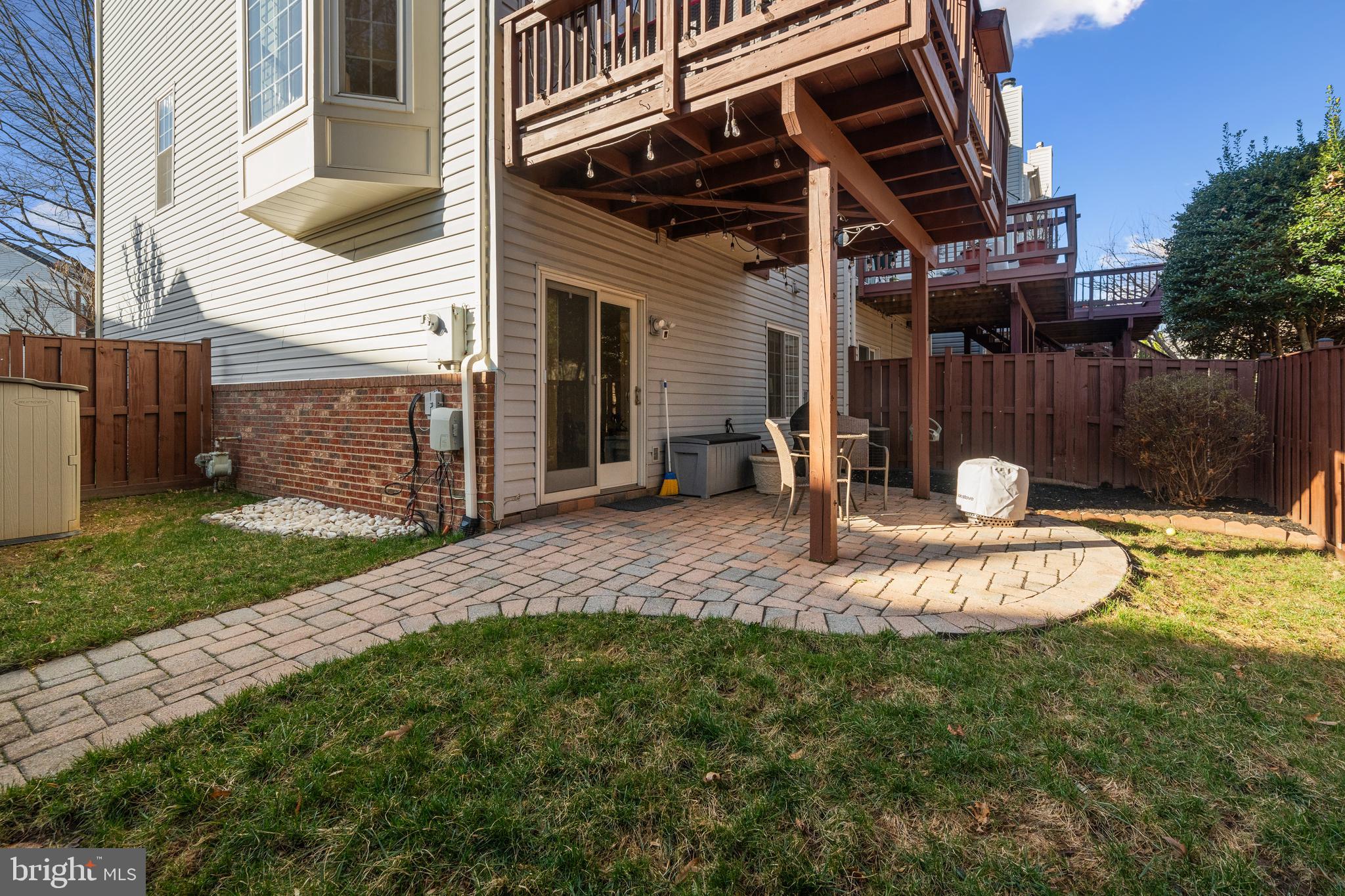 ISLAND CREEK - Residential