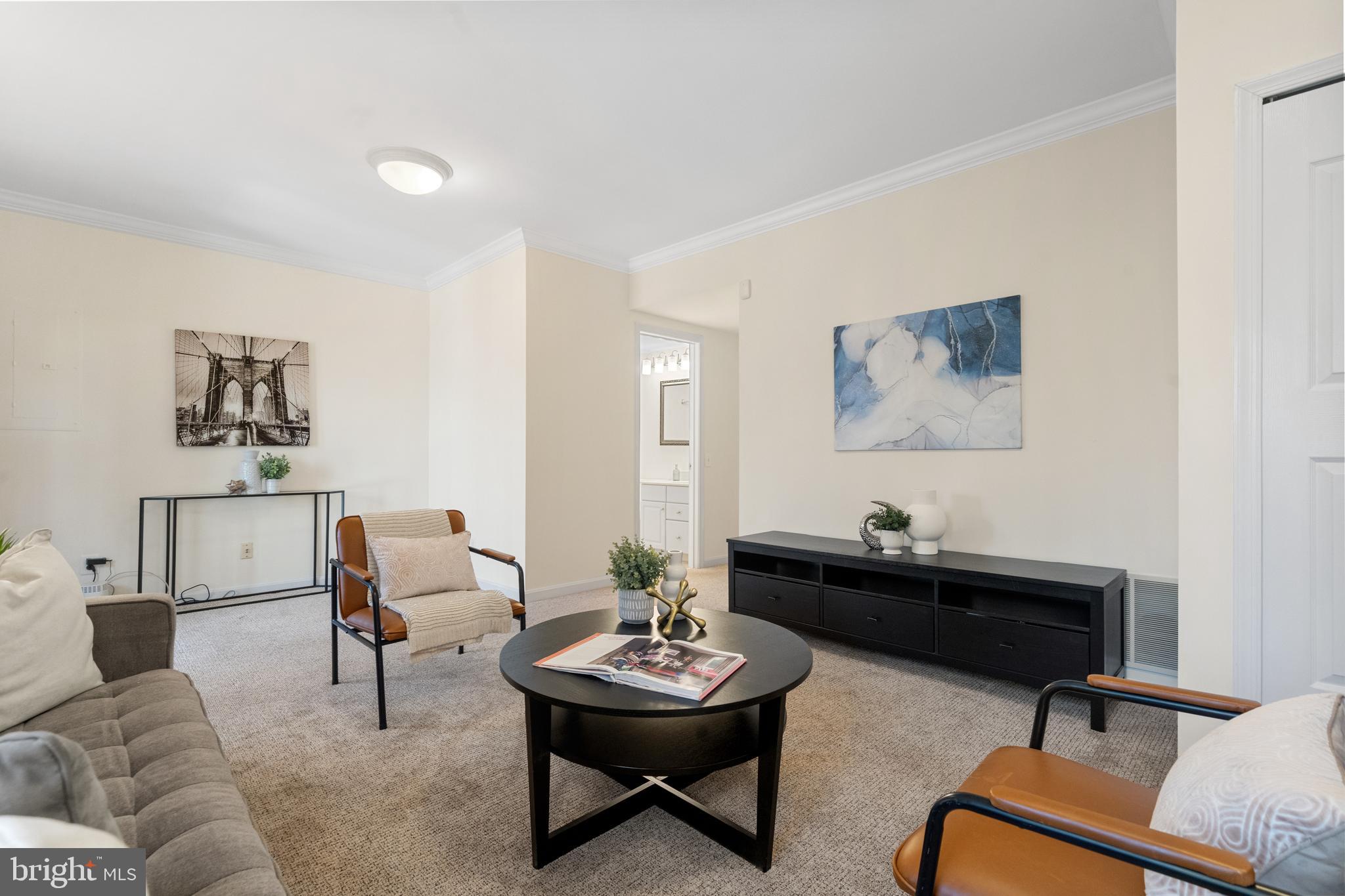 ISLAND CREEK - Residential