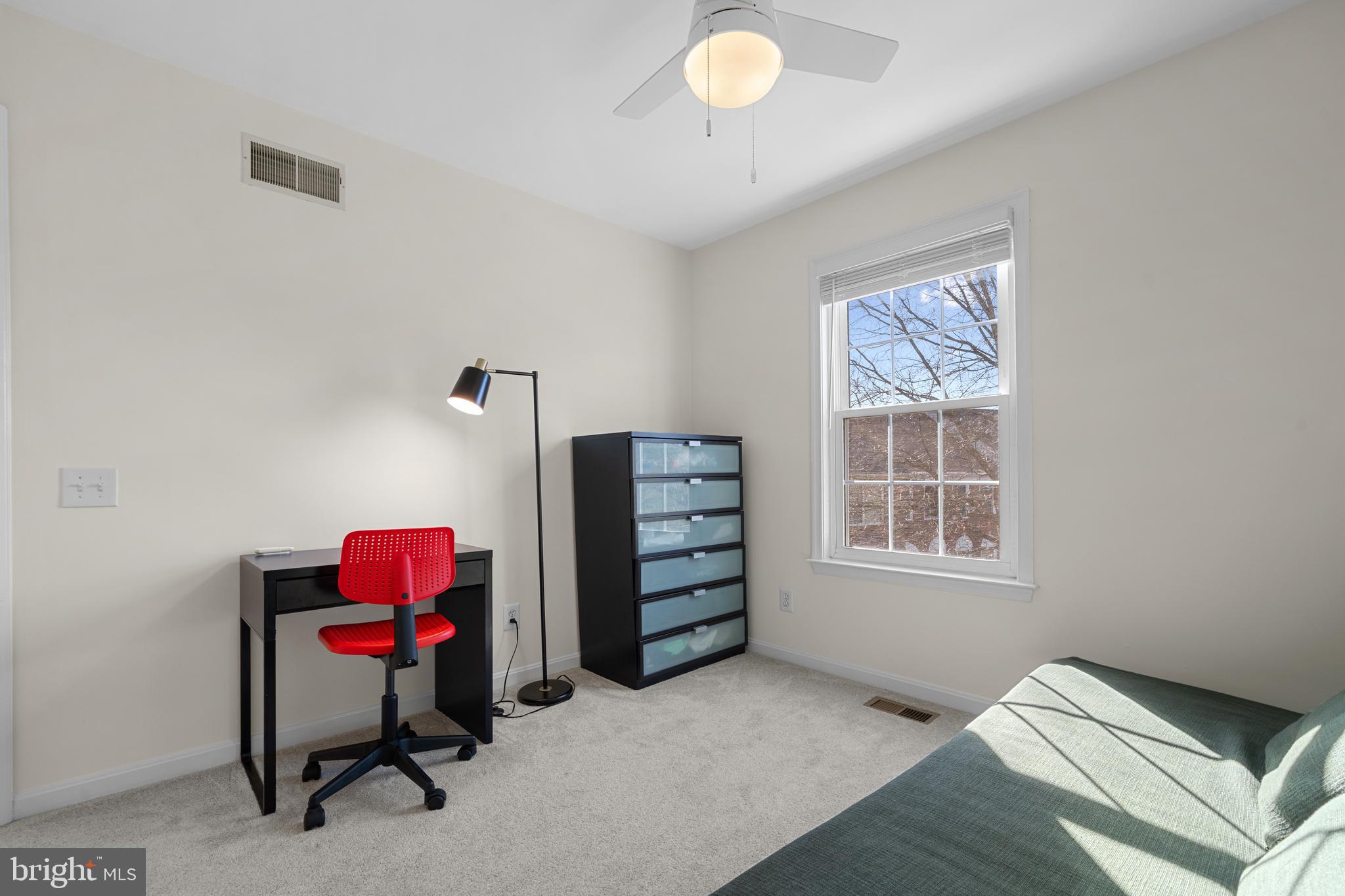 ISLAND CREEK - Residential