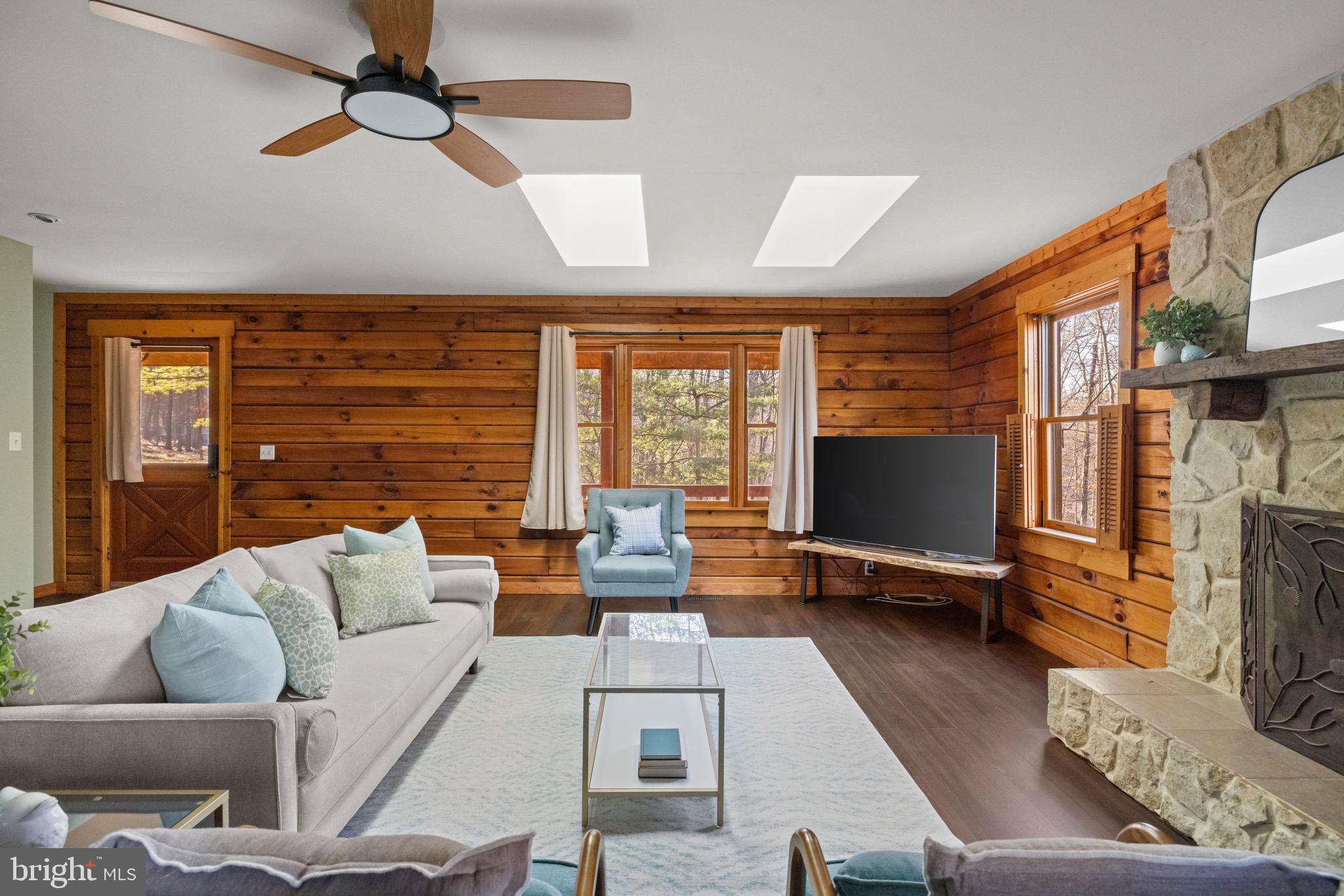 SHANNONDALE - Residential