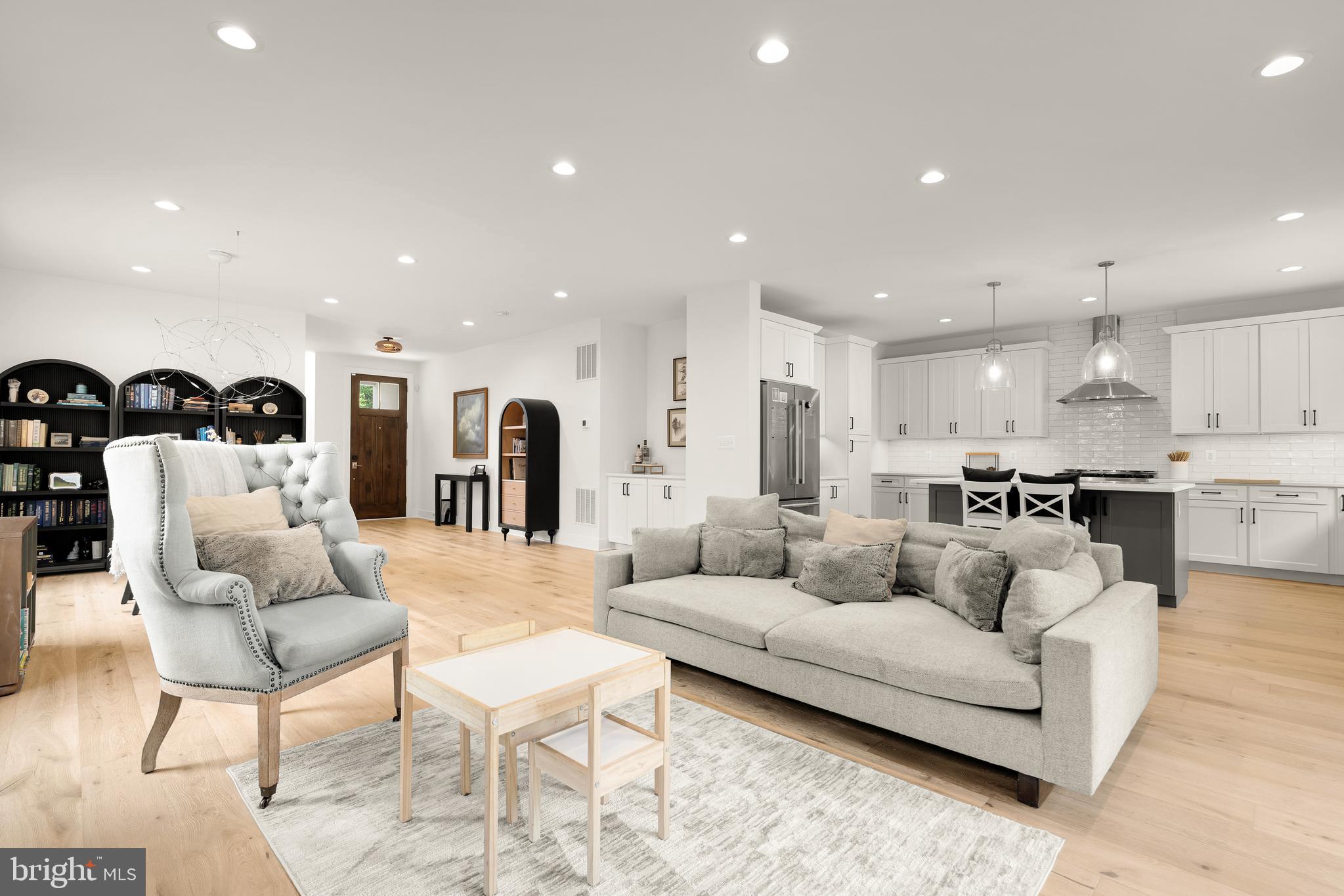 CARLIN SPRINGS - Residential