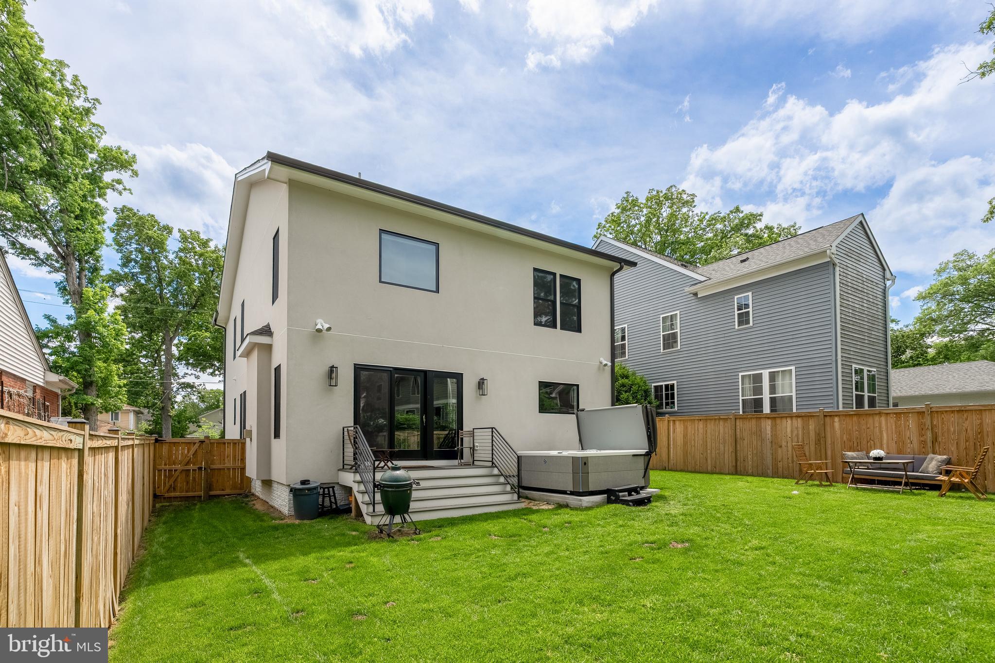 CARLIN SPRINGS - Residential