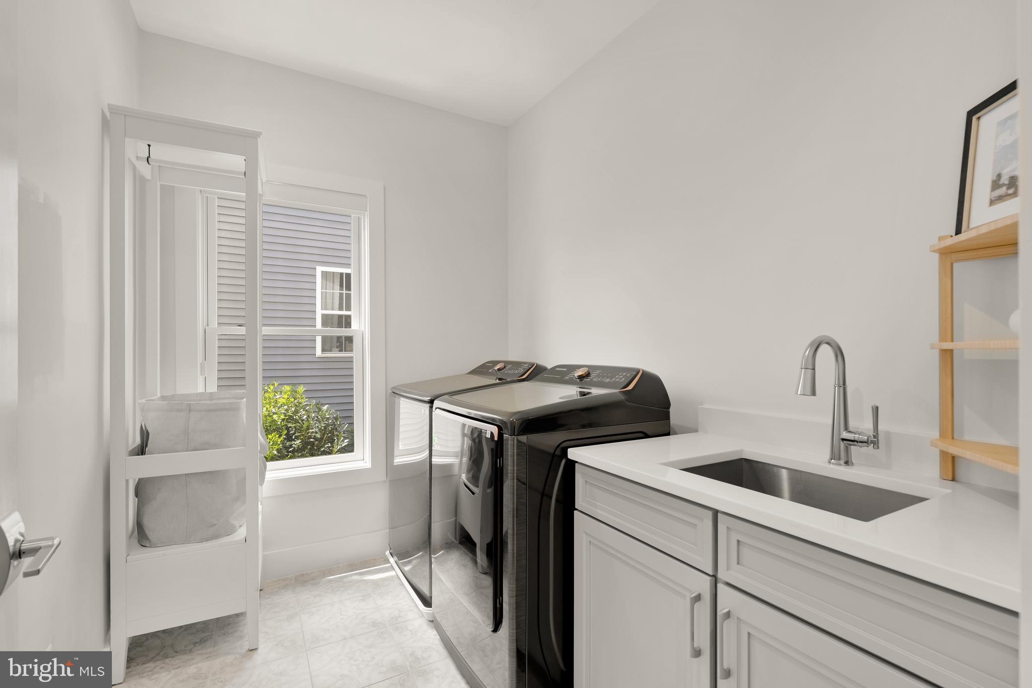 CARLIN SPRINGS - Residential