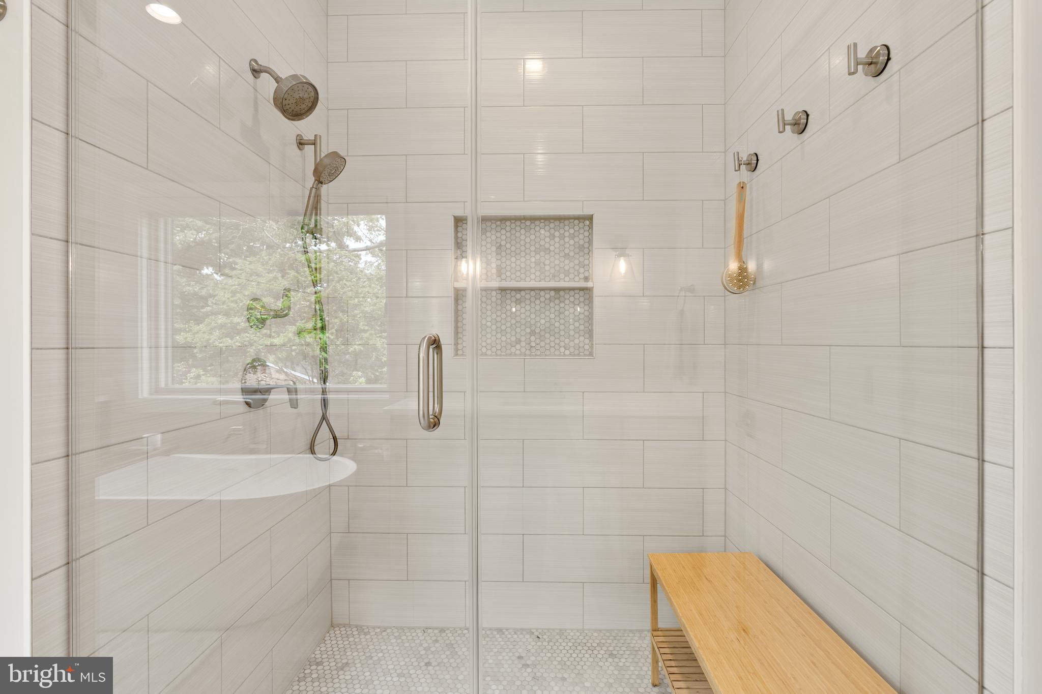 CARLIN SPRINGS - Residential