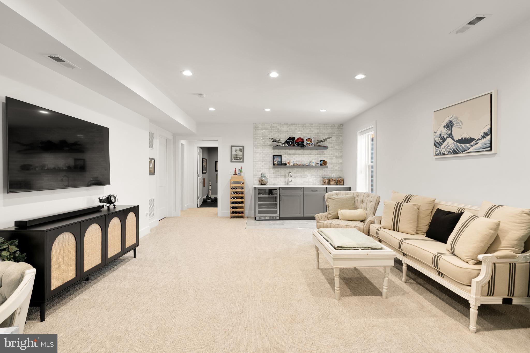 CARLIN SPRINGS - Residential