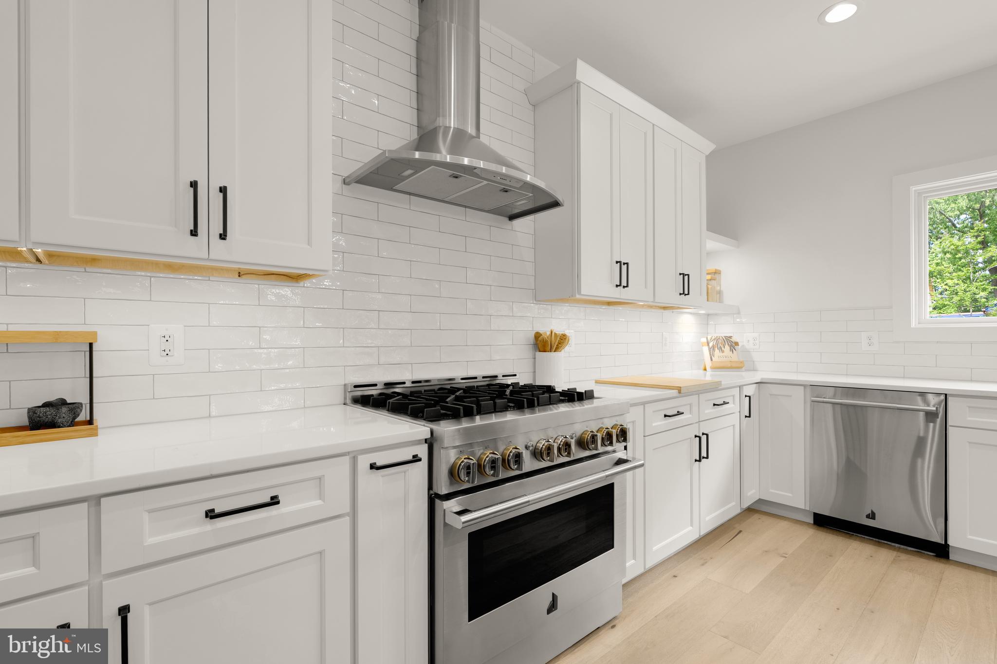 CARLIN SPRINGS - Residential