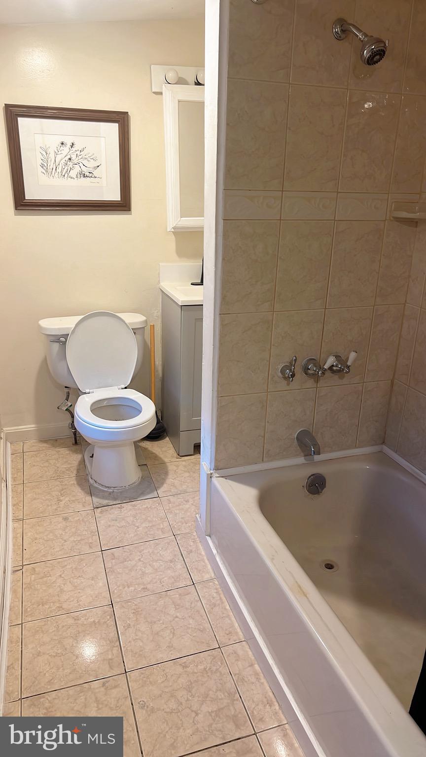 BALTIMORE EAST - SOUTH CLIFTON PARK HIST. DISTRICT - Residential