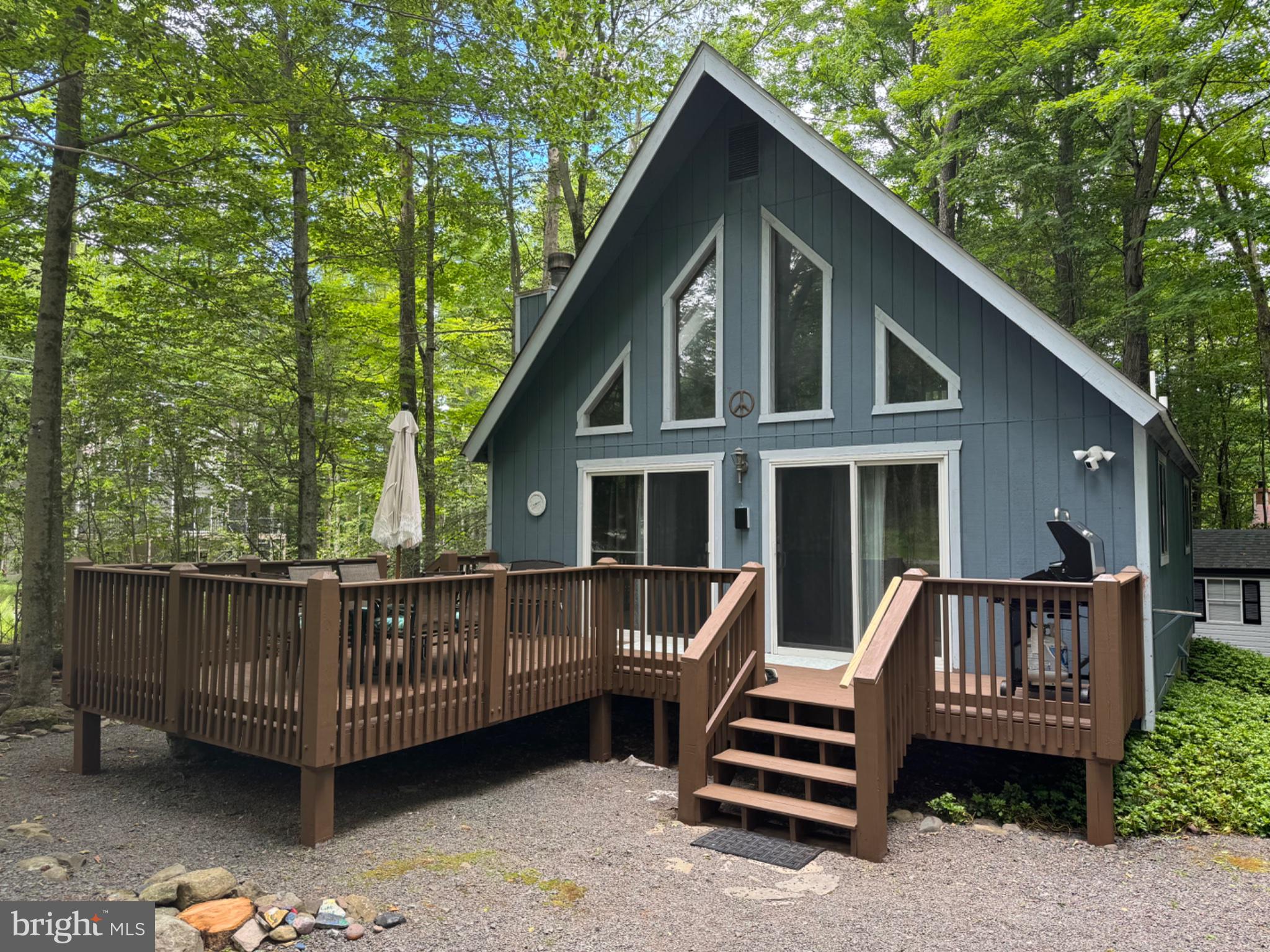 105 MOSHANNON COURT