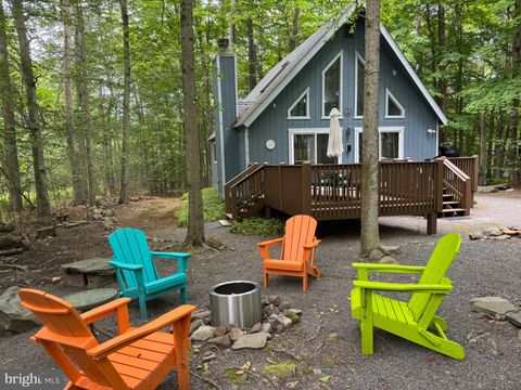 Homes For Sale - 105 Moshannon Court<br/> POCONO LAKE, PA 18347