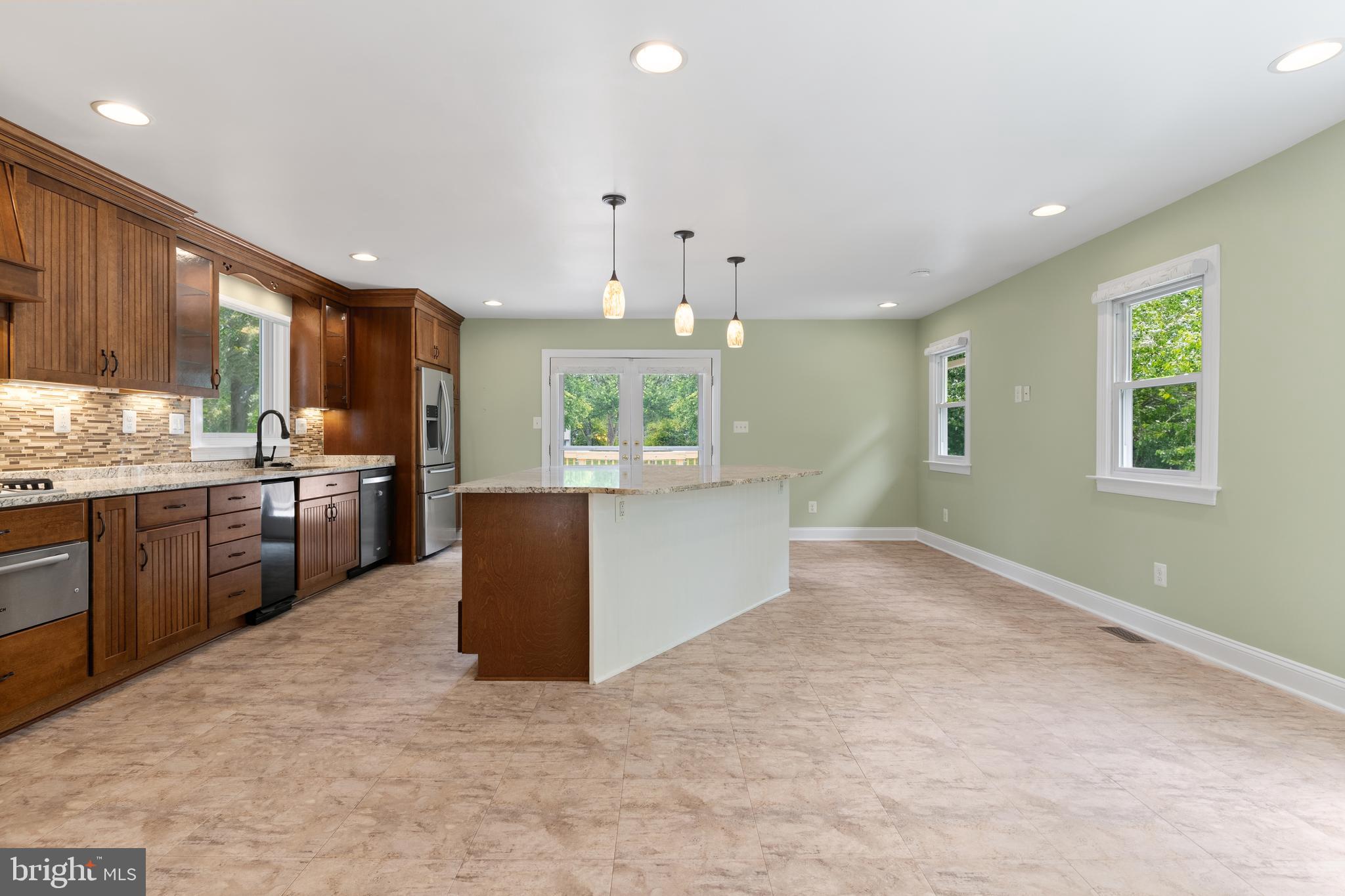 1207 ADAMS COURT
