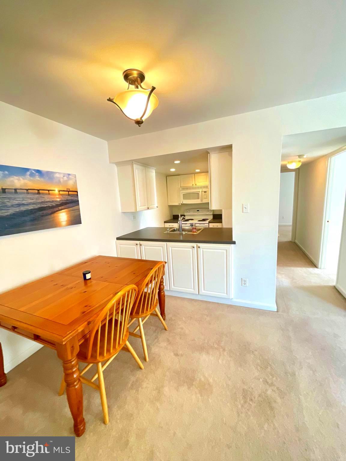 CHATHAM VIL OF TOW - Residential