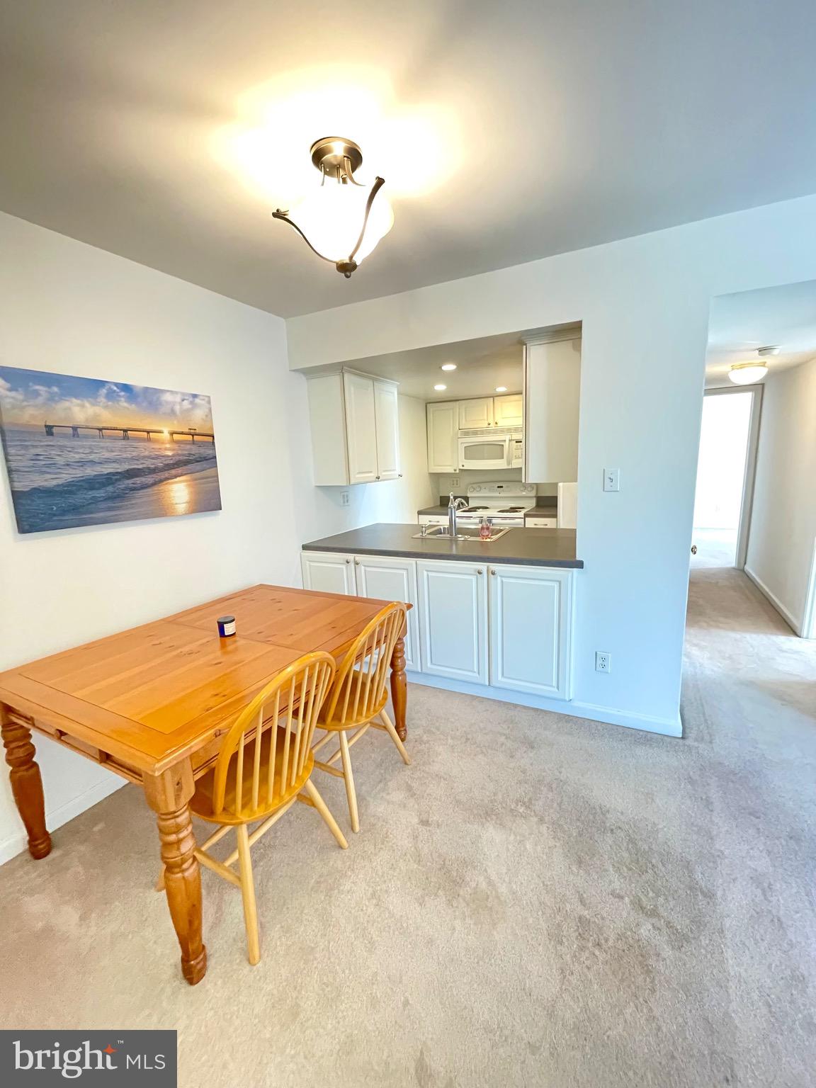 CHATHAM VIL OF TOW - Residential