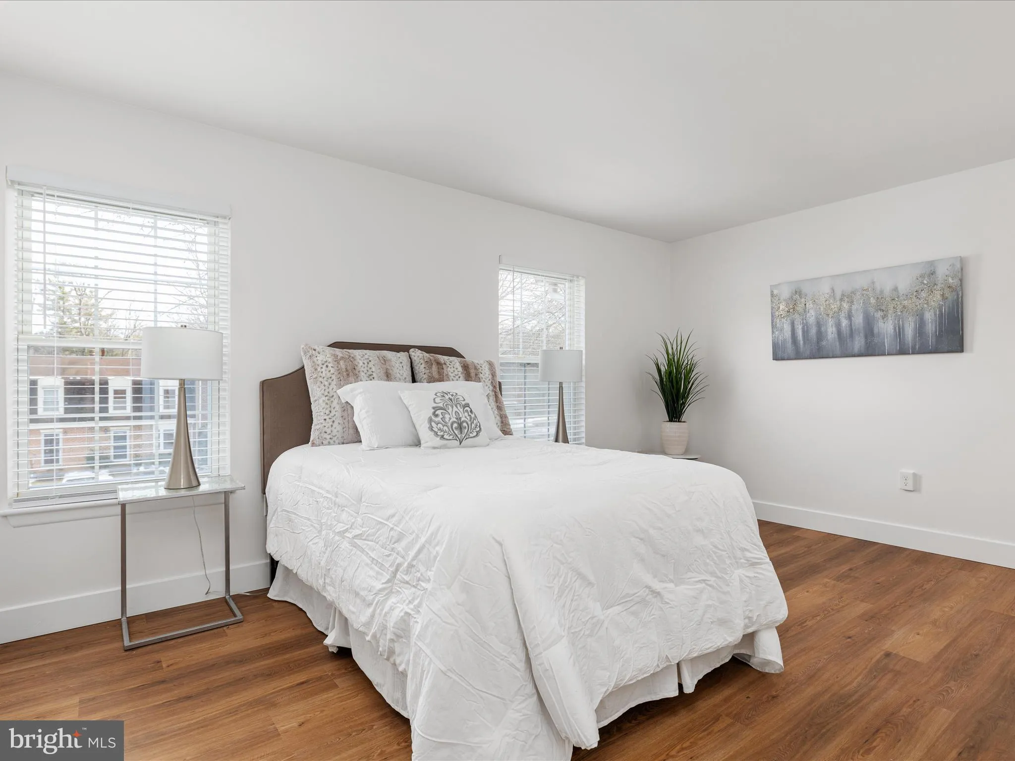 Springfield, Virginia 22152, United States, 3 Bedrooms Bedrooms, ,3 BathroomsBathrooms,Residential,Pending,4075