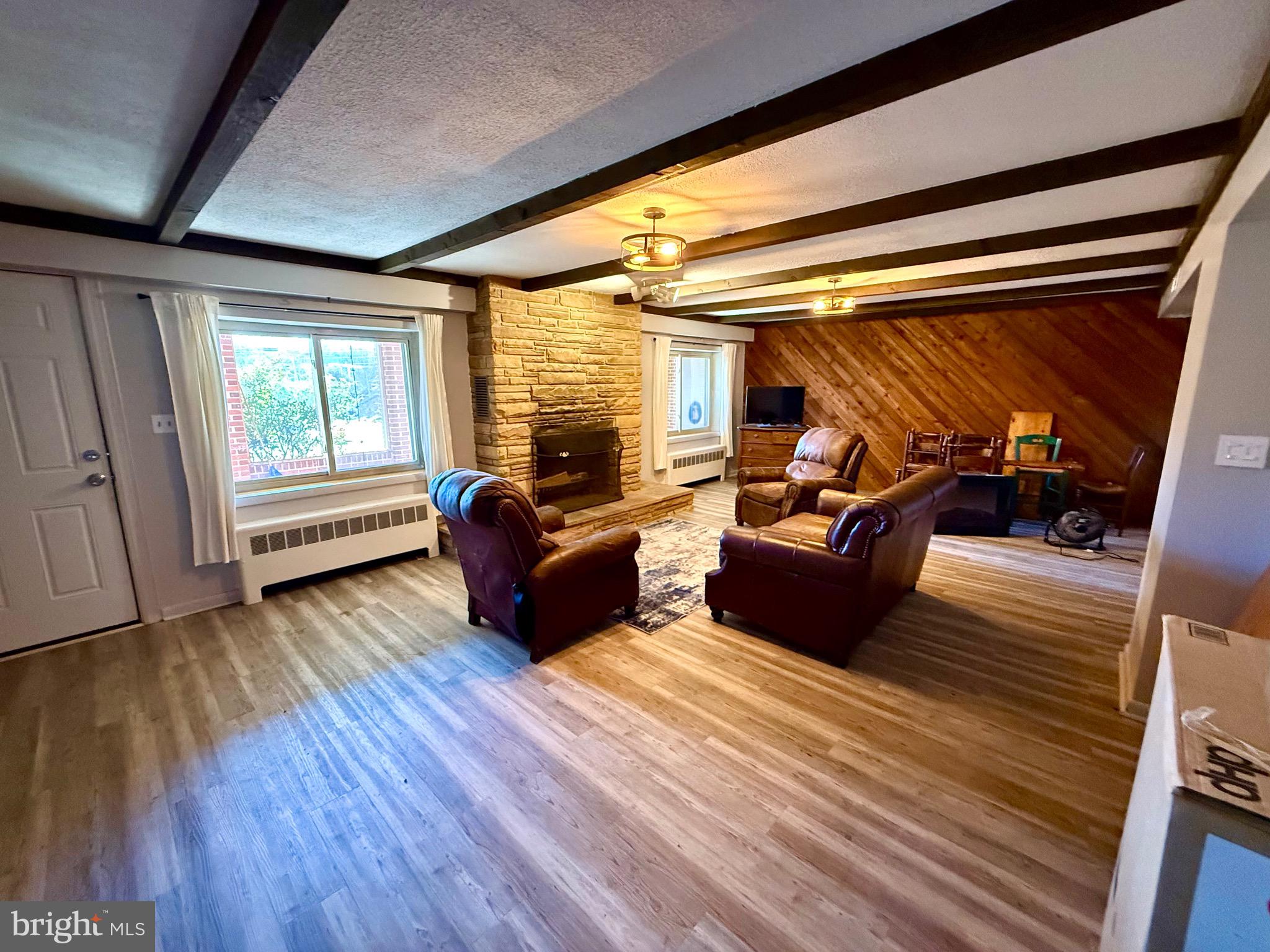 WARTHEN KNOLLS - Residential