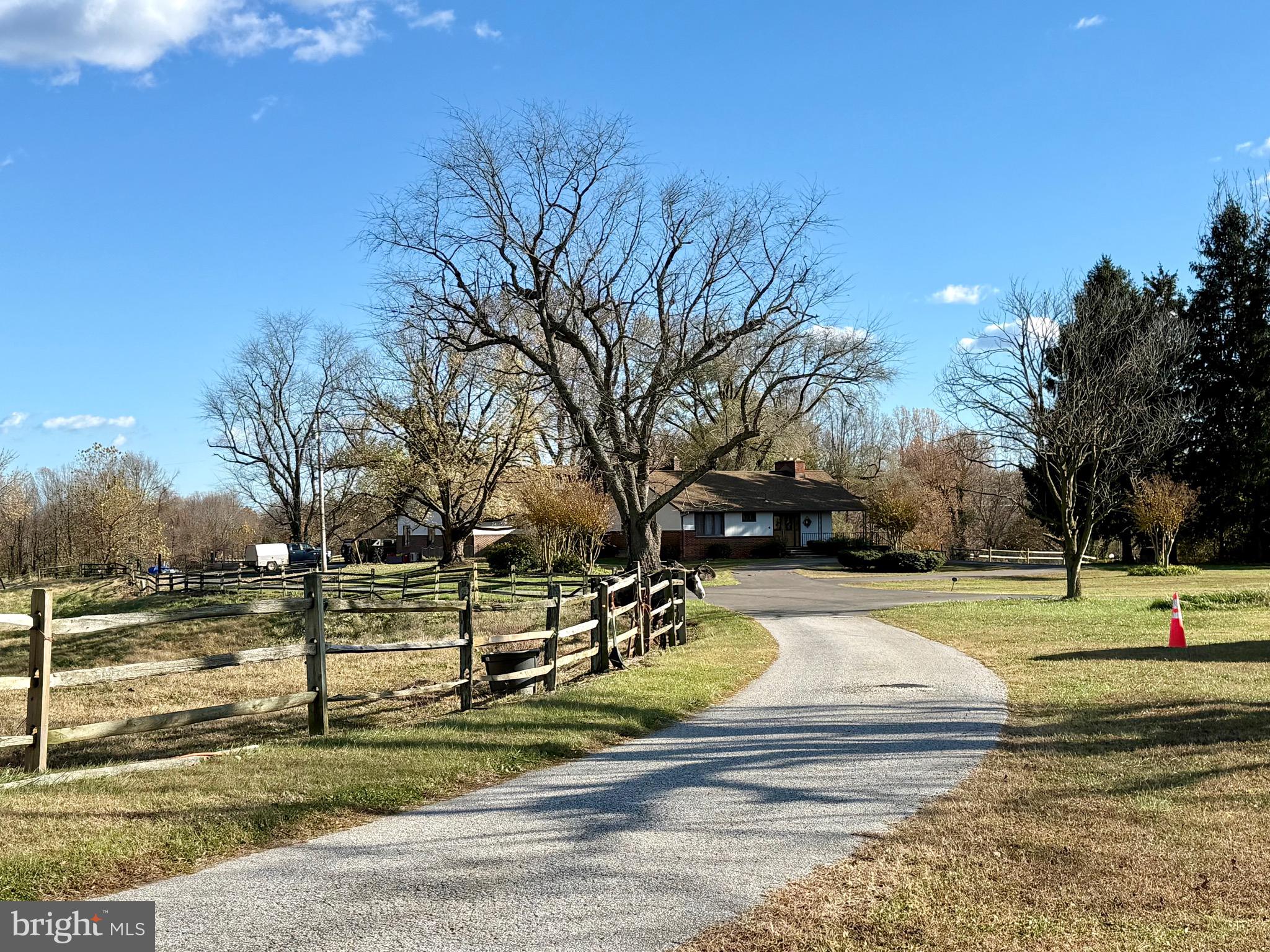 WARTHEN KNOLLS - Residential