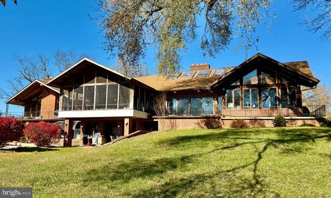 21 TREIBER LANE HARWOOD MD 20776