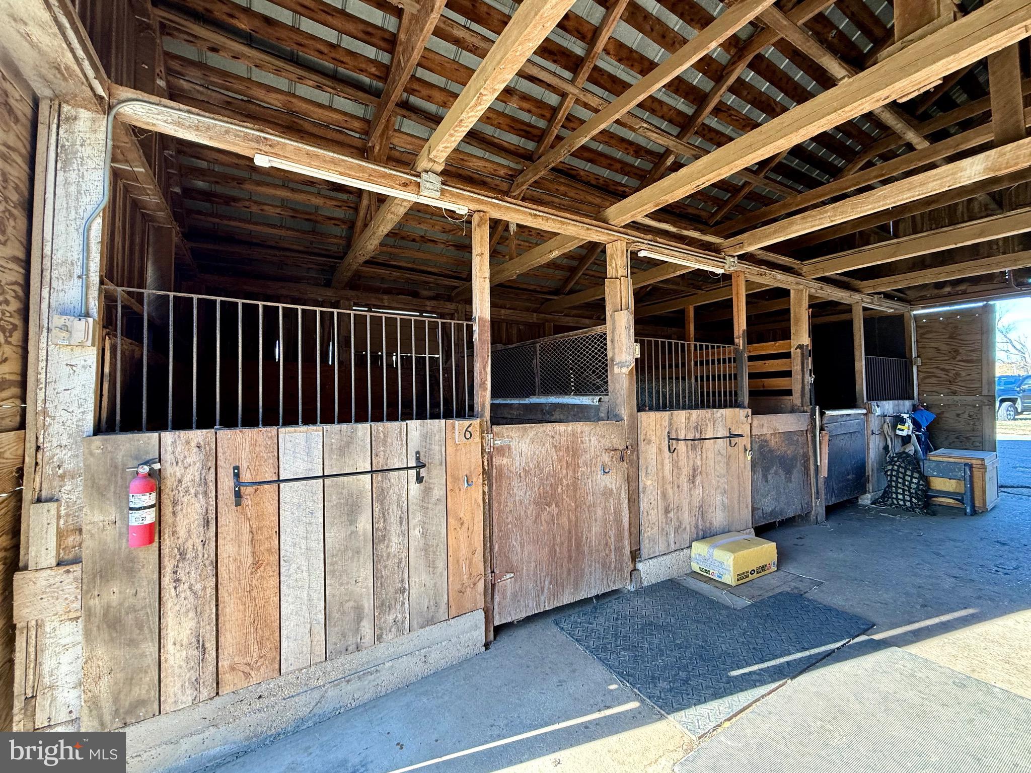 WARTHEN KNOLLS - Residential