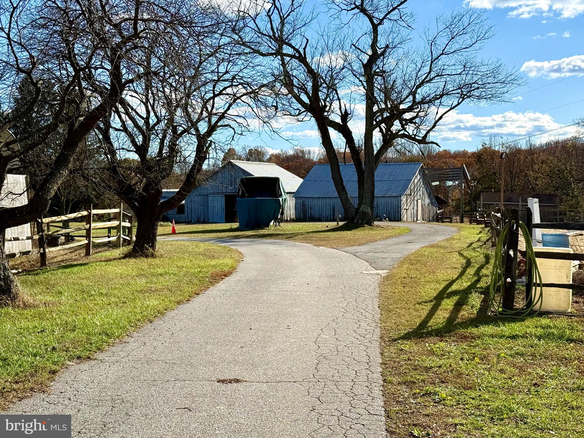 WARTHEN KNOLLS - Residential