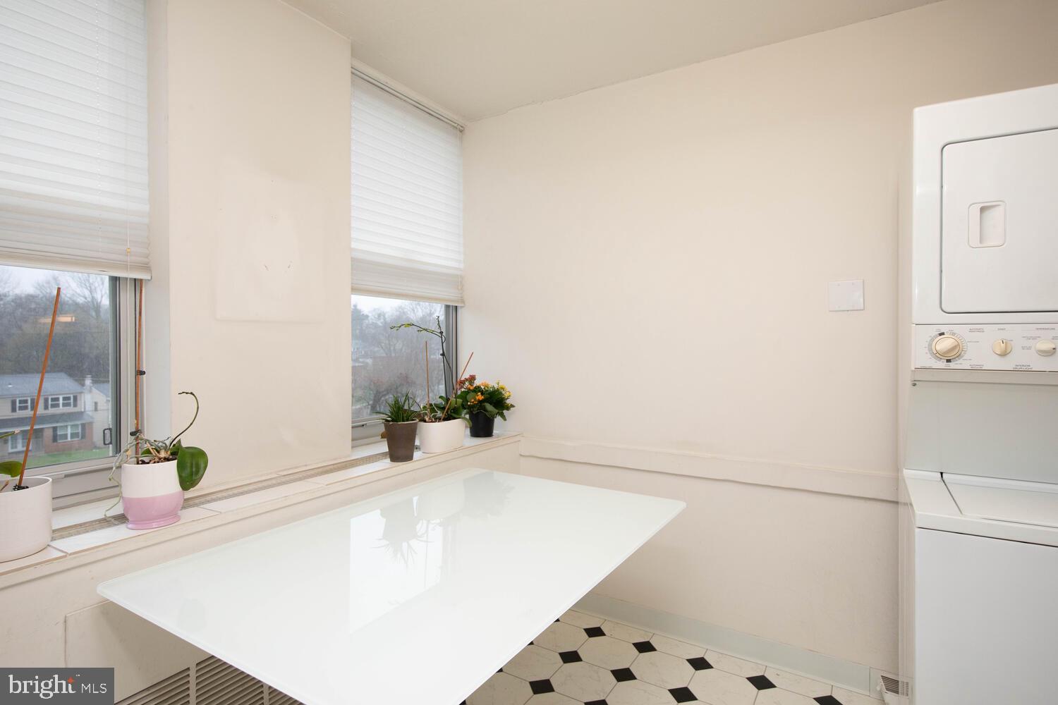 COVENTRY HOUSE - Residential