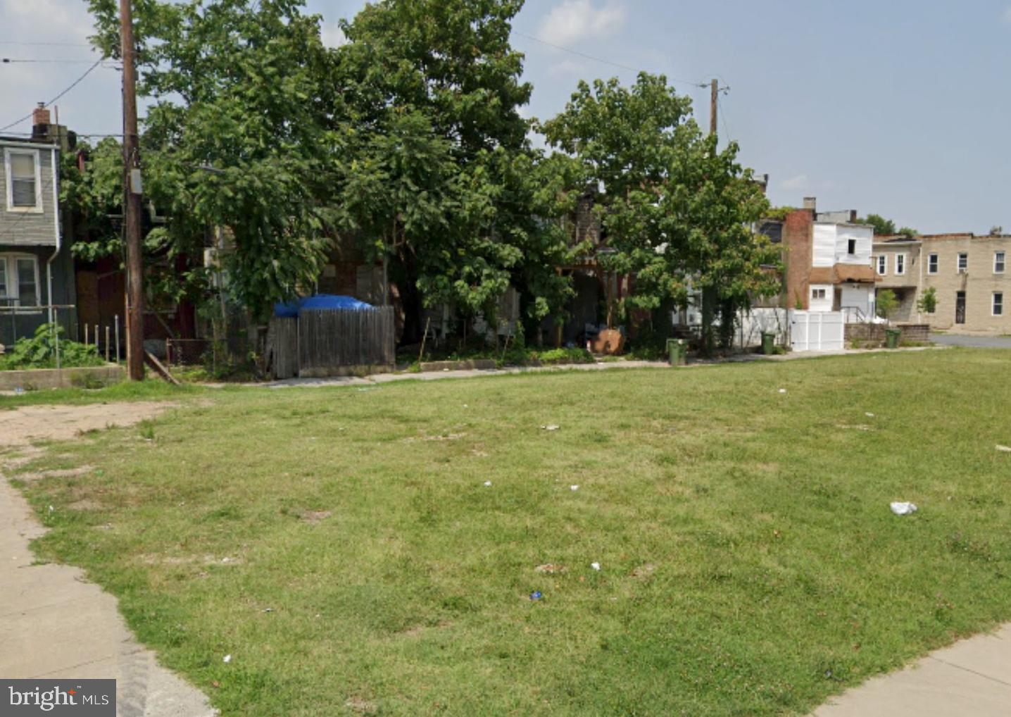 Offered along with 2324 Milliman, these two unimproved parcels offer multiple single and multi-family development opportunities including the potential for ground up, 3-unit construction. Together, the properties are 65 feet deep and 25 feet wide, totaling 1,625 square feet. Zoning, floor plans, scope, and budget all available upon request. Can be purchased separately