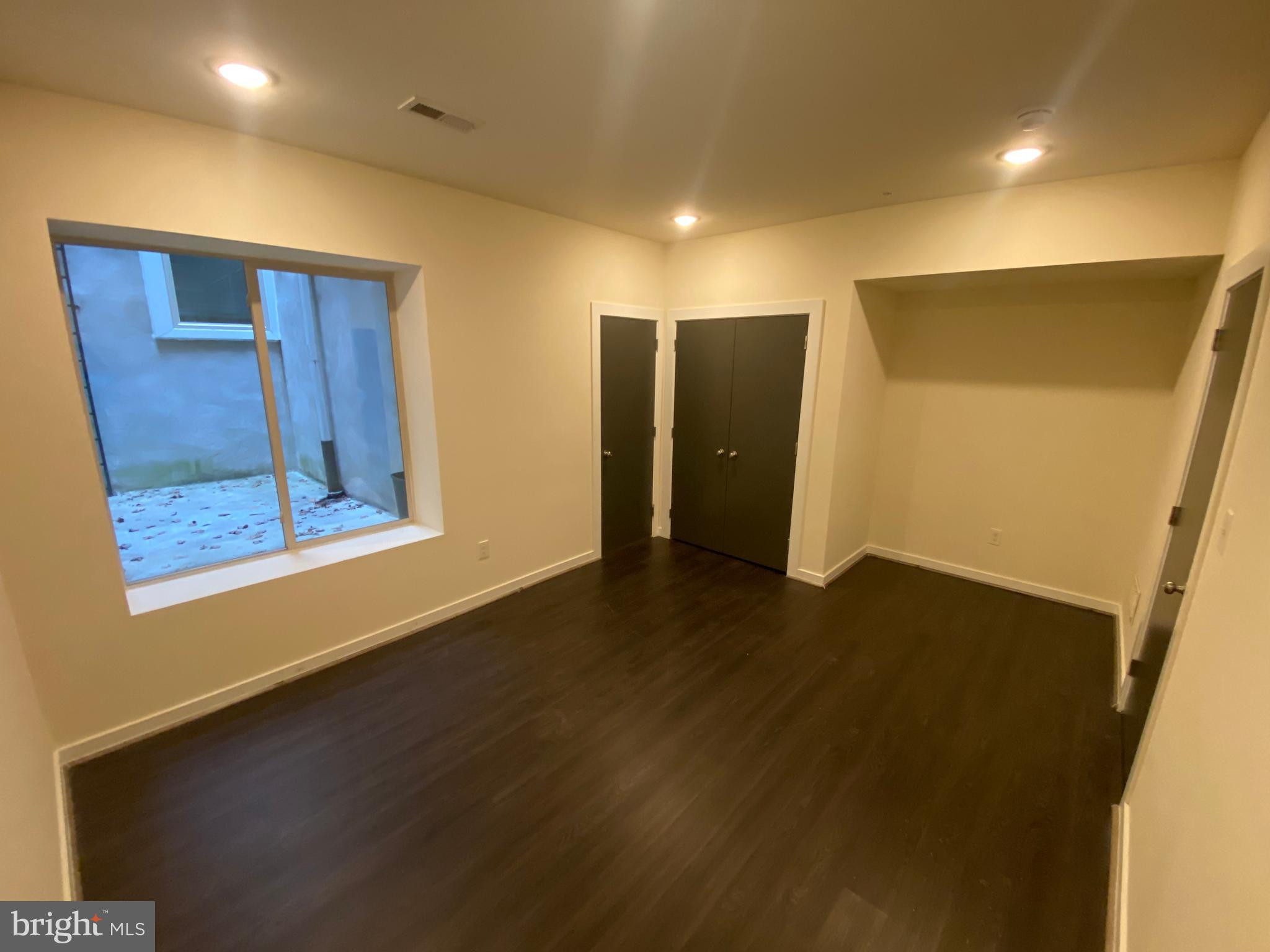 OVERBROOK - Residential Lease