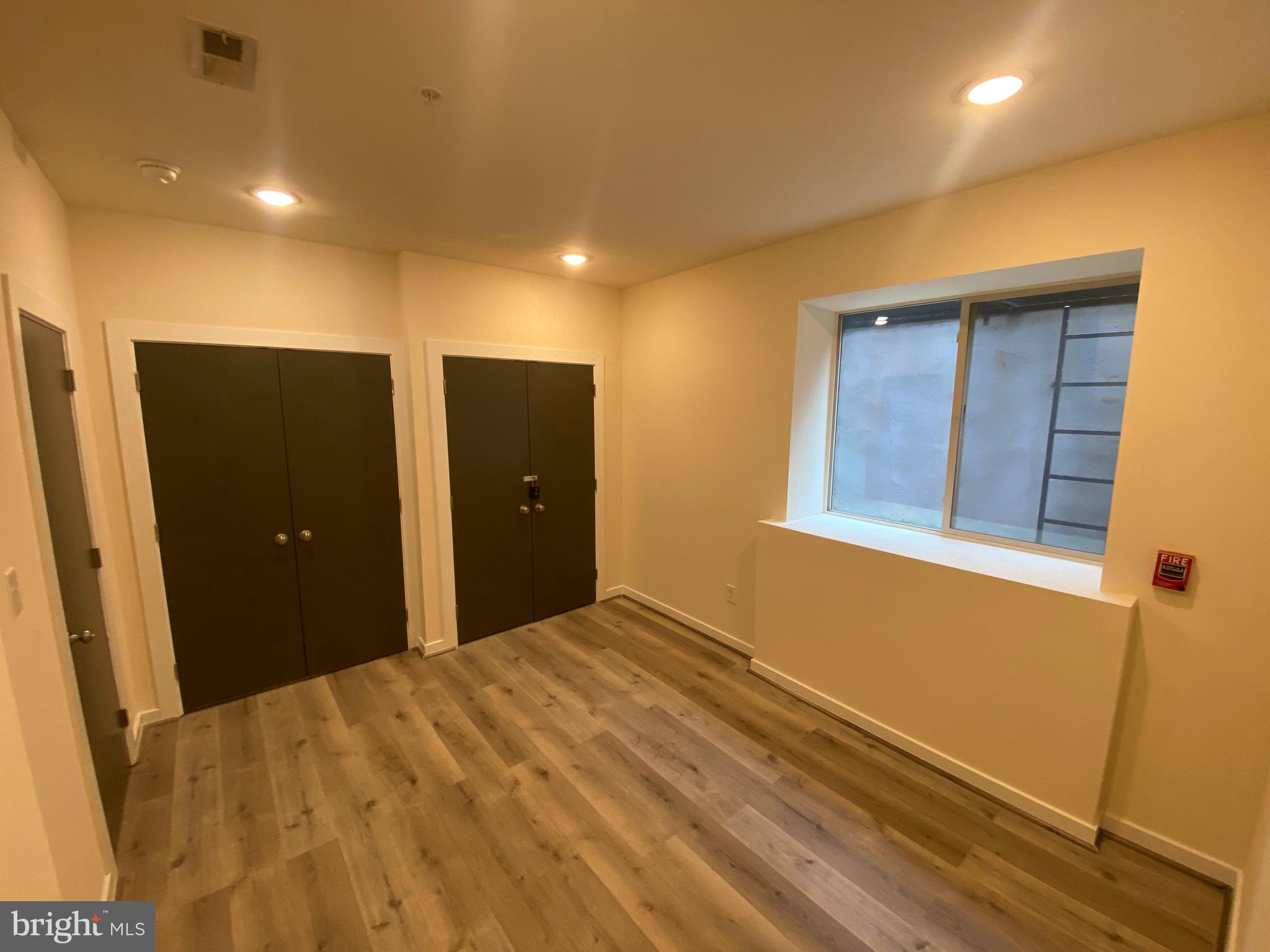 OVERBROOK - Residential Lease