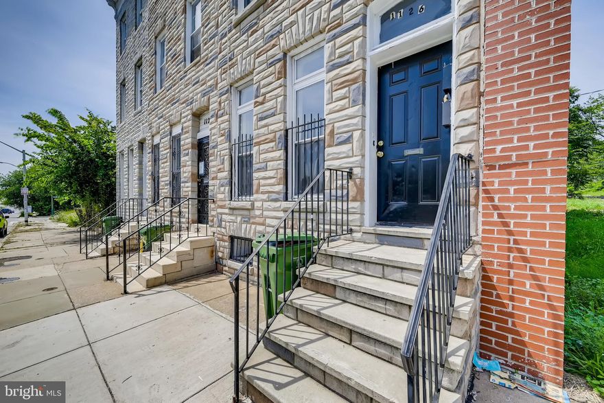 Huge investment opportunity for the investor that is looking for guaranteed positive cash flowing Duplex/ Multi-Family properties.  This 3 story, the multi-unit property is currently a section 8 rental that brings in a total of $1,707.00 per month. The bottom unit ( unit #1 ) is currently vacant but the top unit ( unit #2 ) is currently occupied. The top unit is producing $907.00 monthly through the Section 8 program & the bottom unit produces $800.00 monthly through the Section 8 program when occupied.  If you're an investor that looks at numbers then this is a grand slam, bringing in more than 1% monthly in ROI and over 12% per year!!!!!!  Be sure to also check out the single-family at 1130 W. Franklin. Schedule your showings today!!!!!