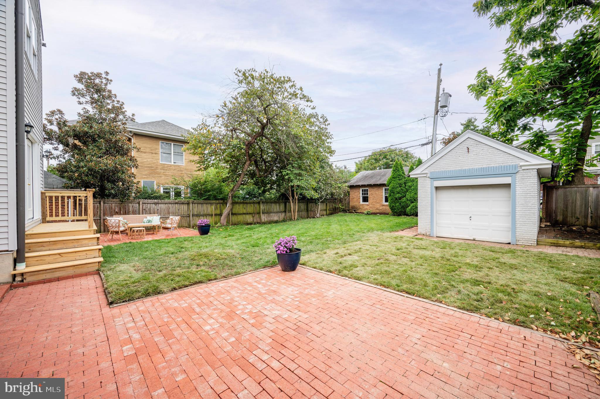 ROSEMONT - Residential