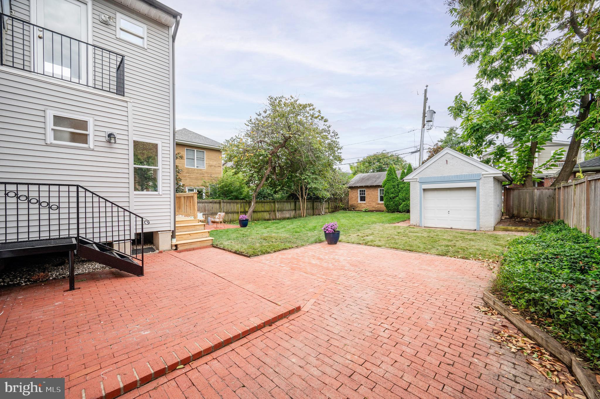 ROSEMONT - Residential