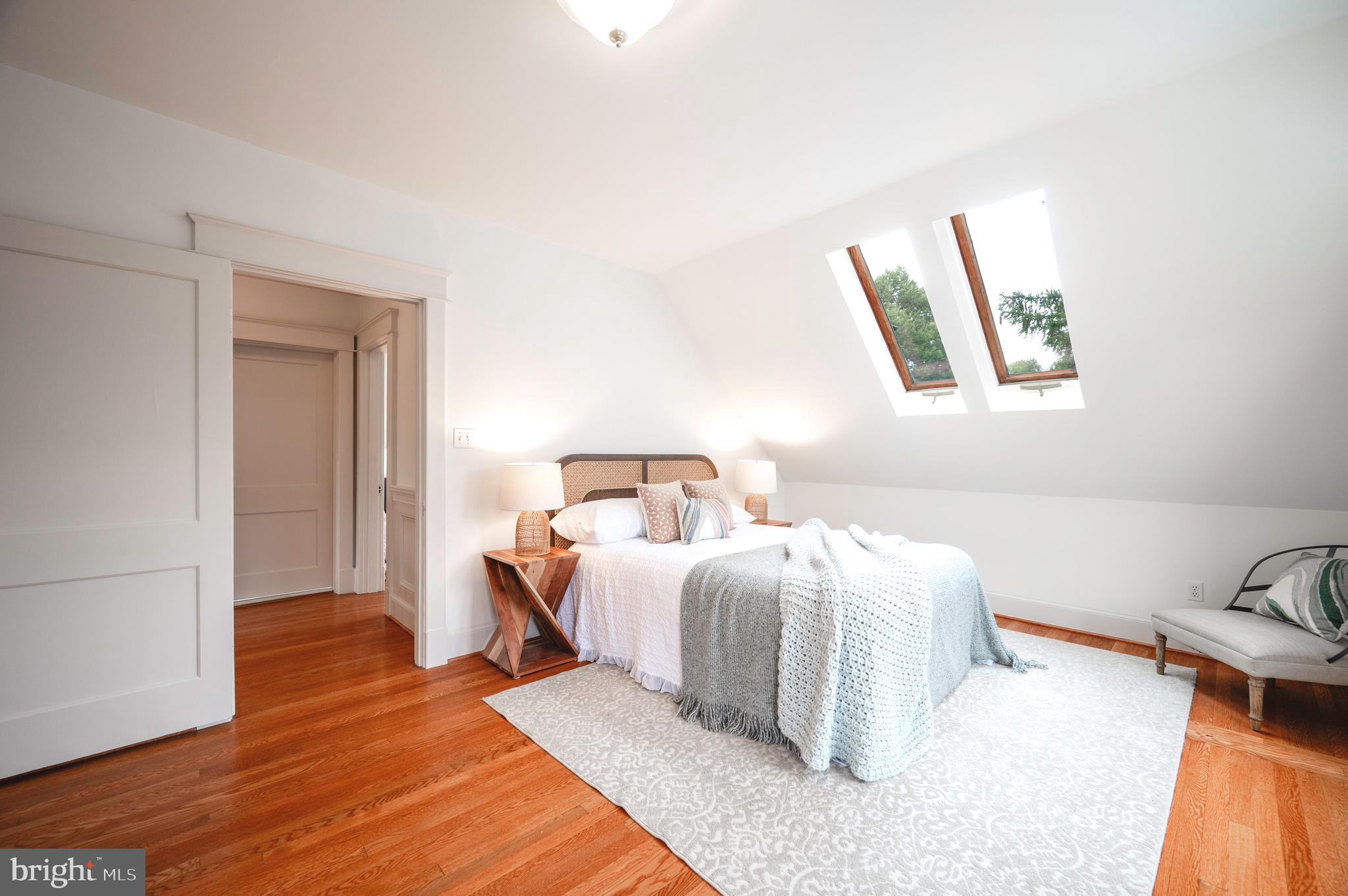 ROSEMONT - Residential