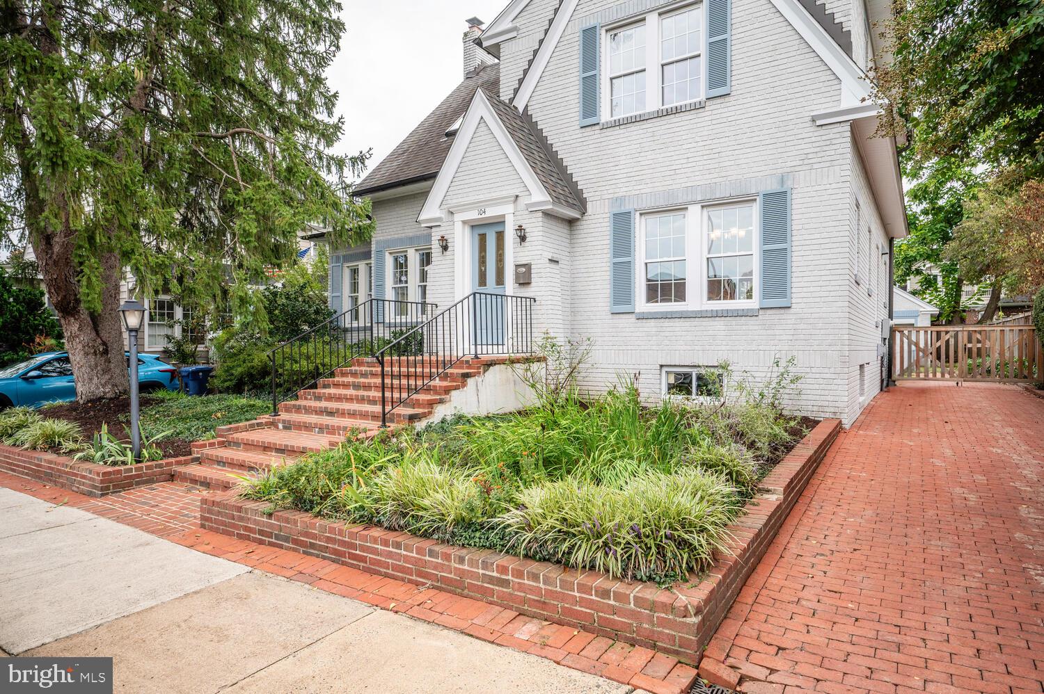 ROSEMONT - Residential