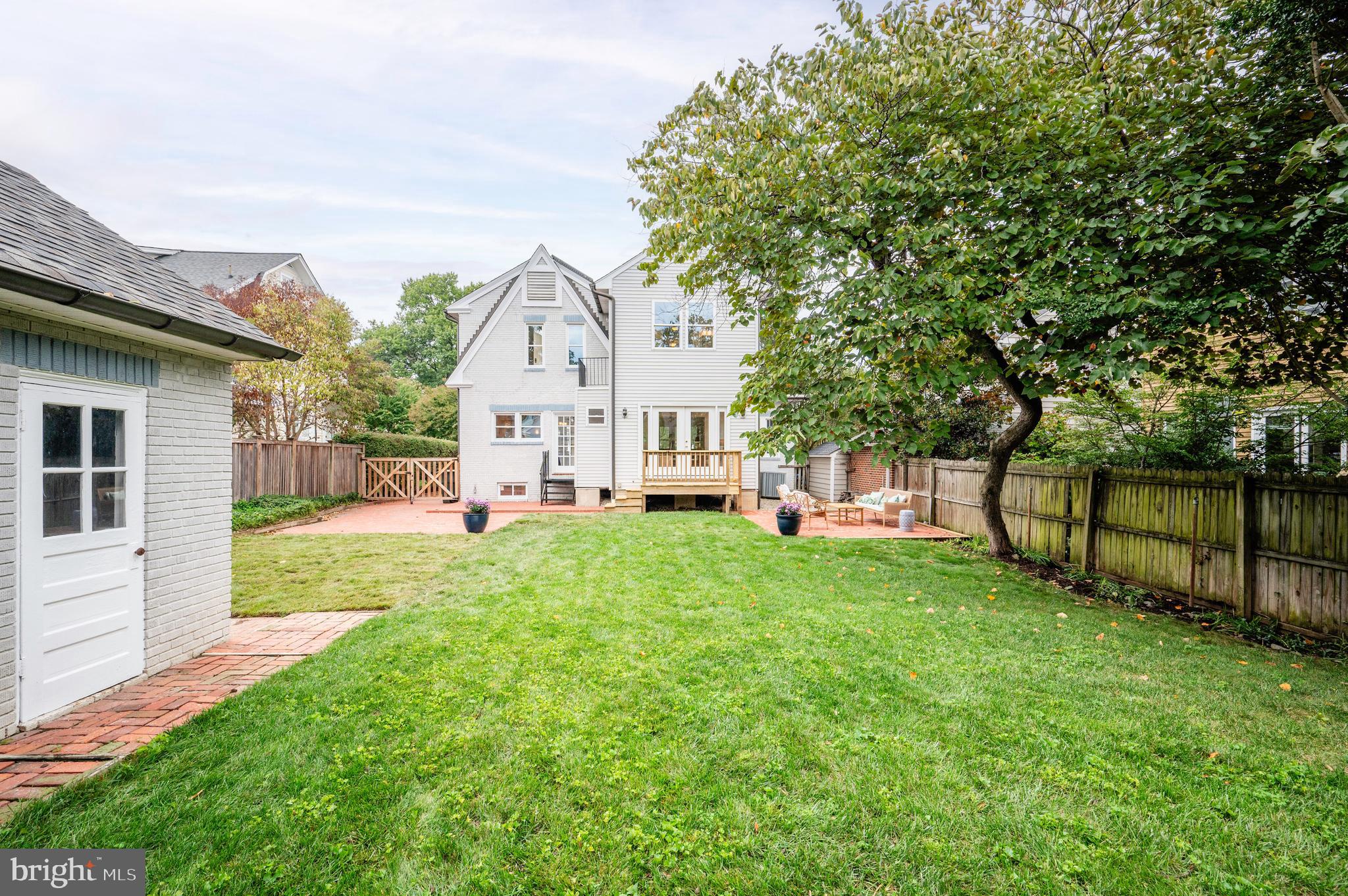 ROSEMONT - Residential