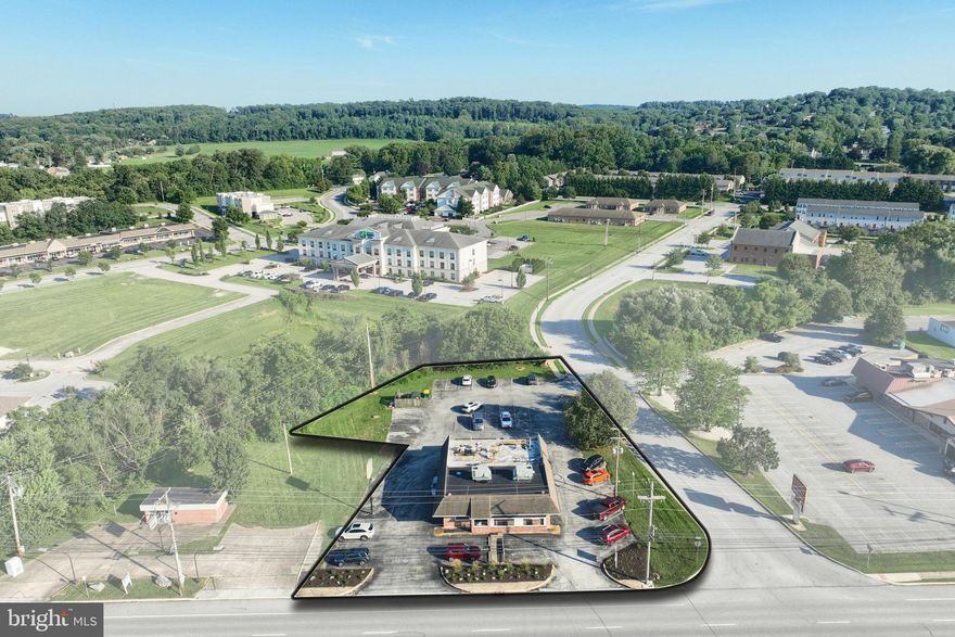 Well-Established Pizza Restaurant for Sale or Lease – Prime East York Location

Seize the opportunity to own or lease a long-standing, successful pizza shop in the heart of East York. This high-visibility corner lot boasts over 23,000 vehicles per day (VPD) and features excellent access with left-turn ingress/egress.

Located among a mix of thriving local businesses and national retailers, the property offers everything needed for a turnkey operation, including:

Digital signage for maximum street visibility

Walk-in coolers

Commercial kitchen hoods

Ample off-street parking – 55 spaces

Strong surrounding residential and commercial customer base

Whether continuing the current concept or launching your own brand, this property offers the infrastructure, location, and exposure to thrive.

Available for Sale or Lease – Contact for More Information