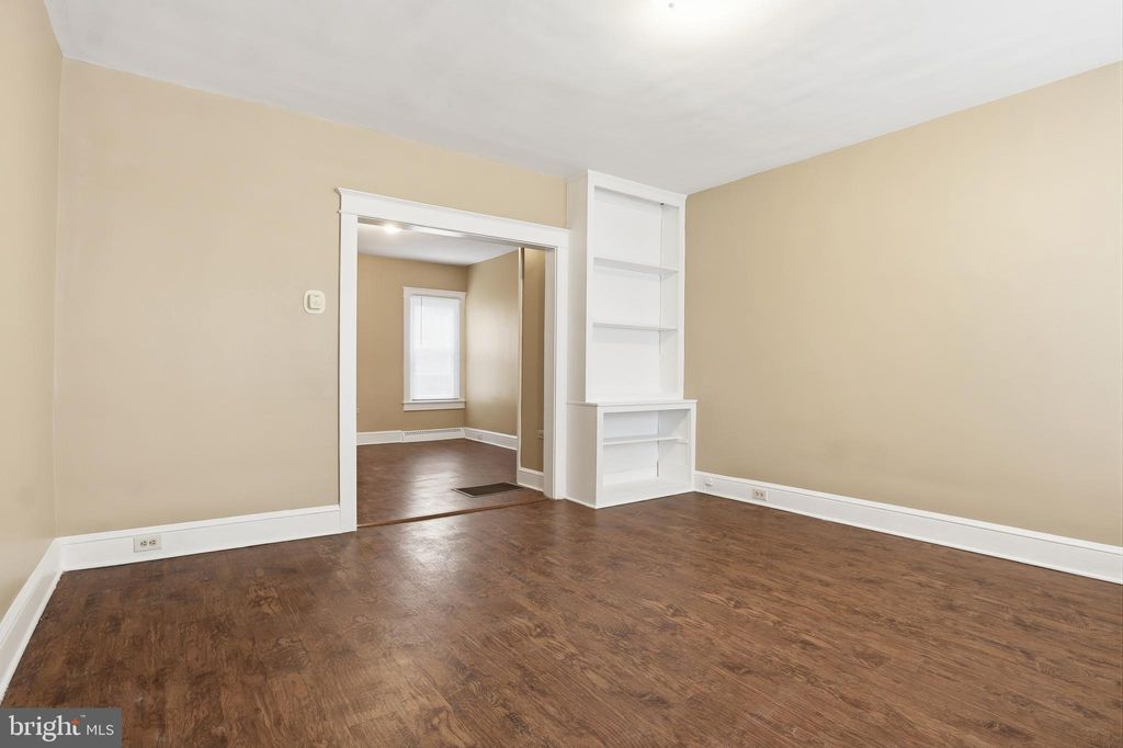 Photo of 718 York Street, YORK, PA 17403 (MLS # PAYK2097920)