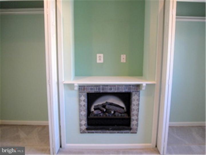 WHITMAN - Residential