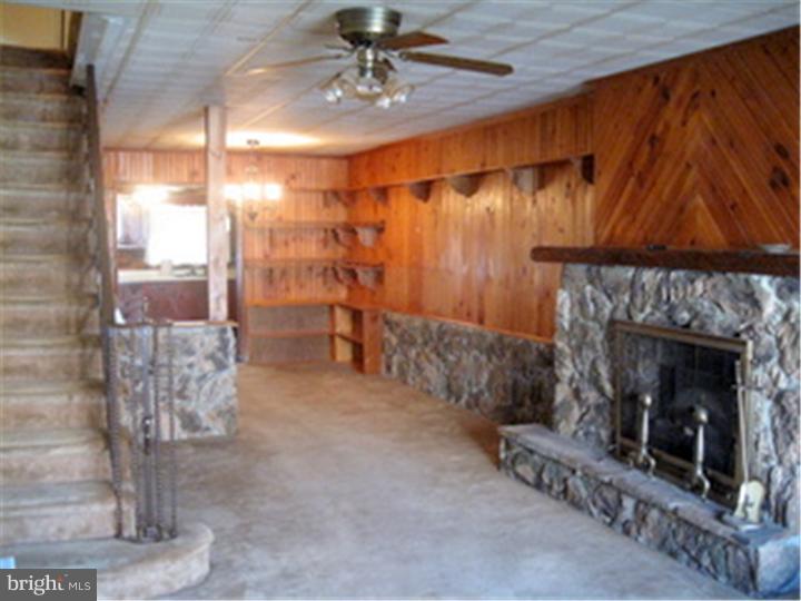 WHITMAN - Residential