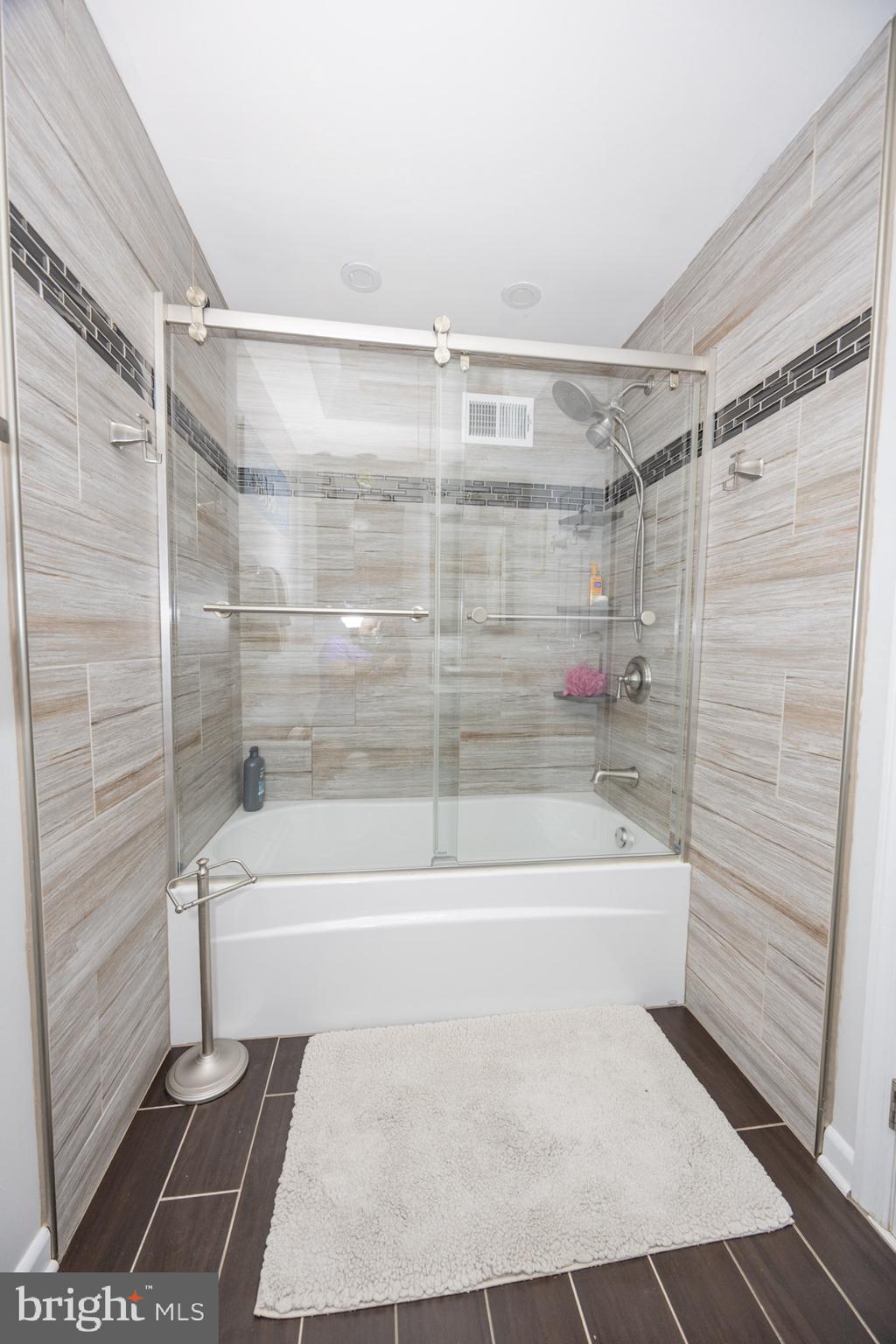 PARKWOOD - Residential