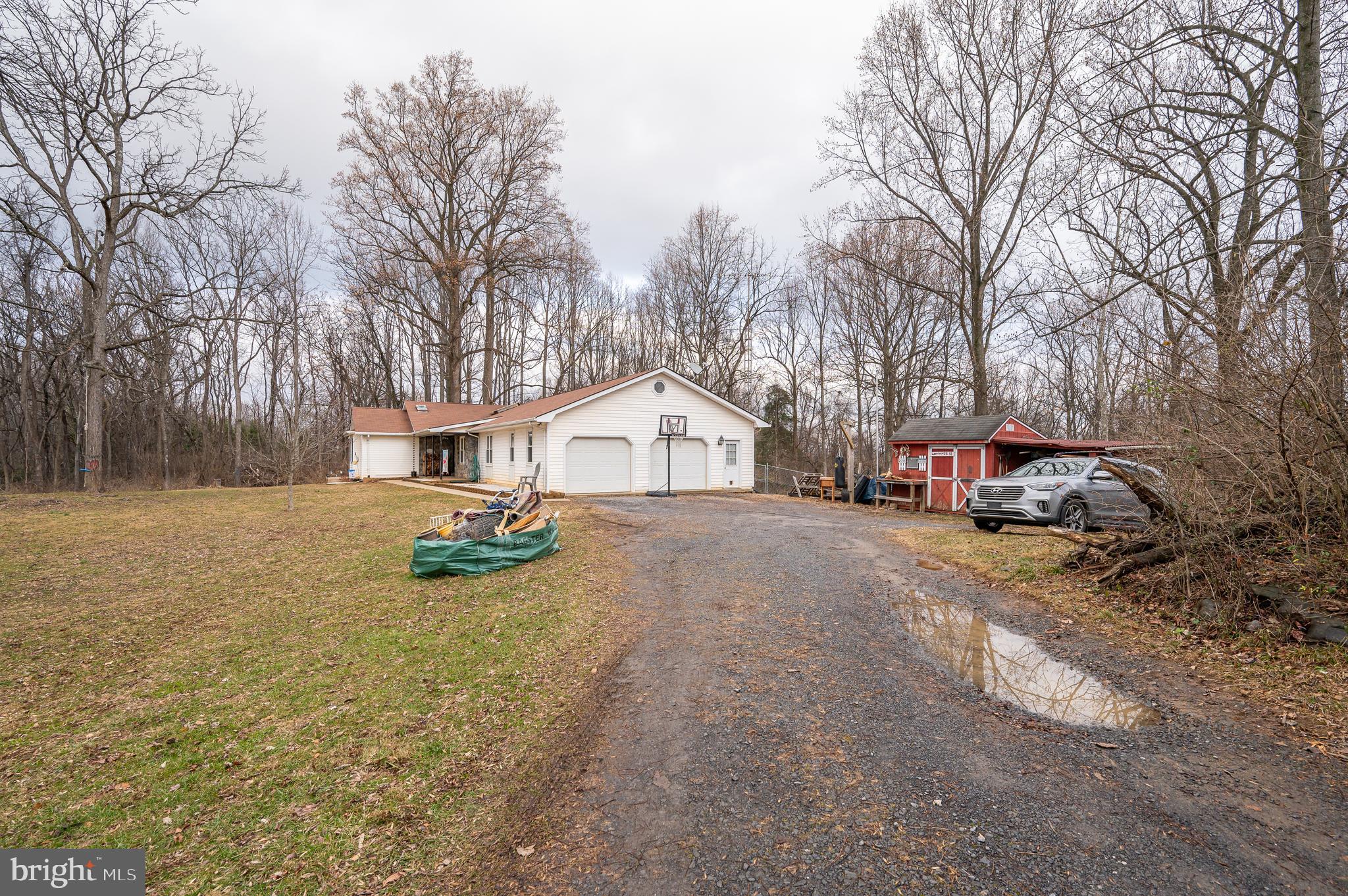 GOLDEN MEADOWS - Residential