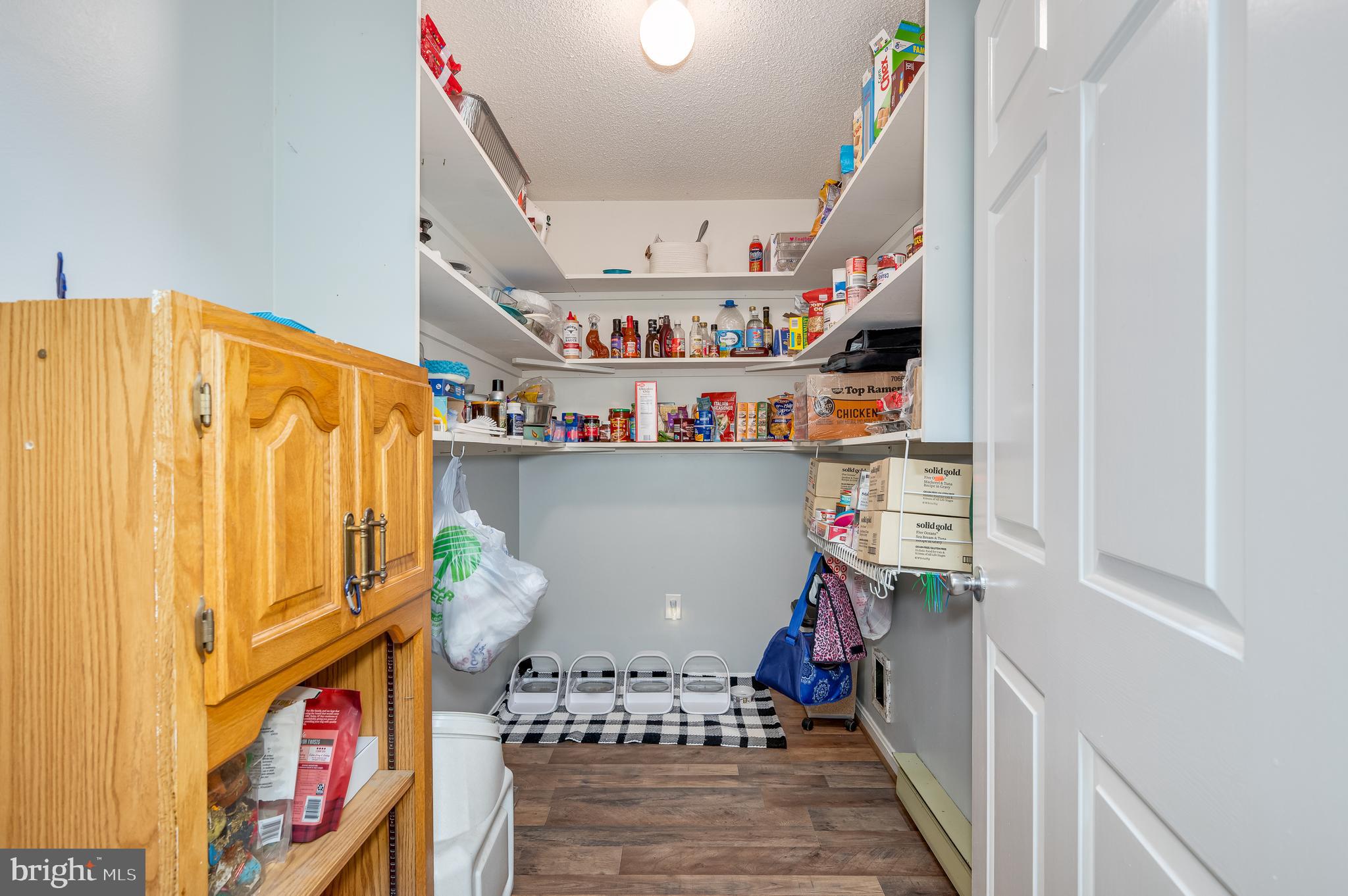 GOLDEN MEADOWS - Residential