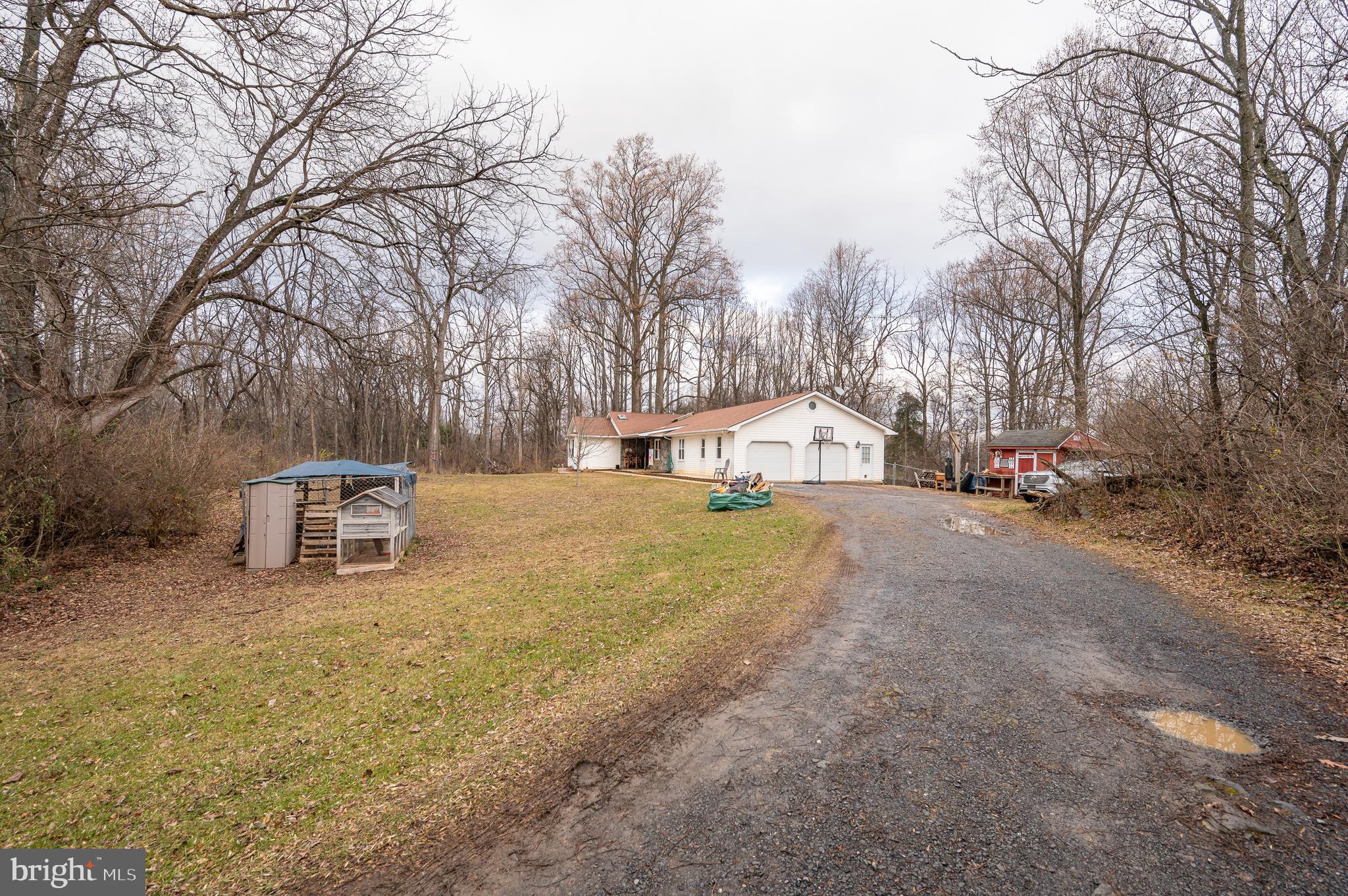 GOLDEN MEADOWS - Residential