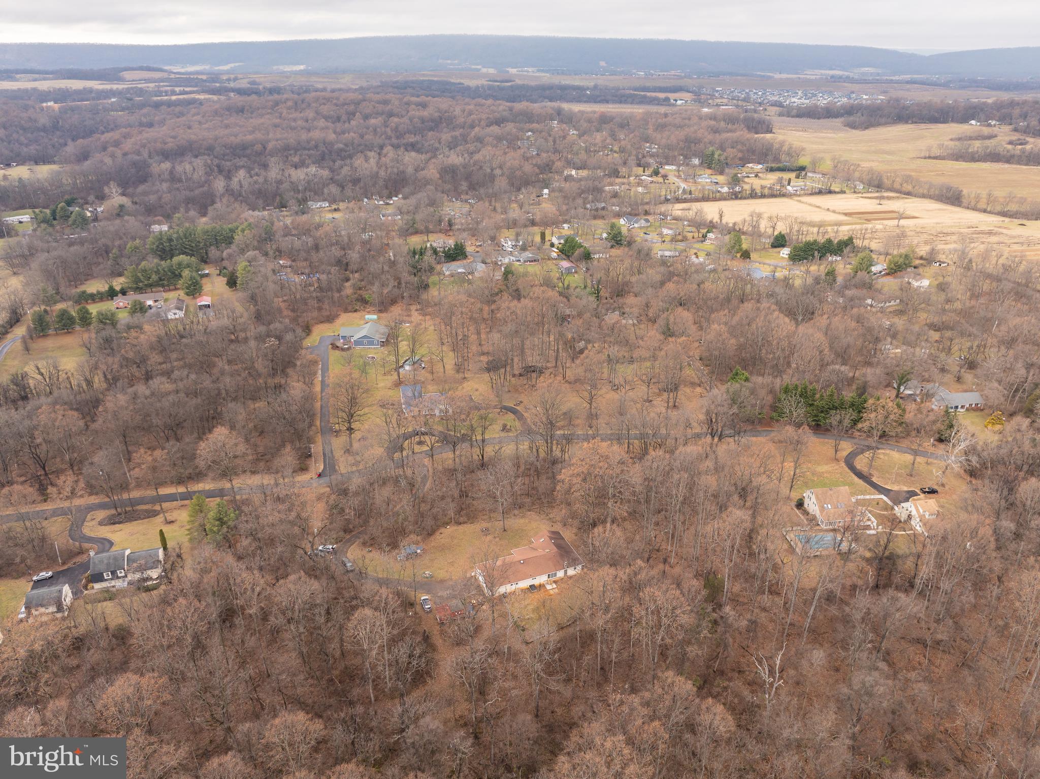 GOLDEN MEADOWS - Residential