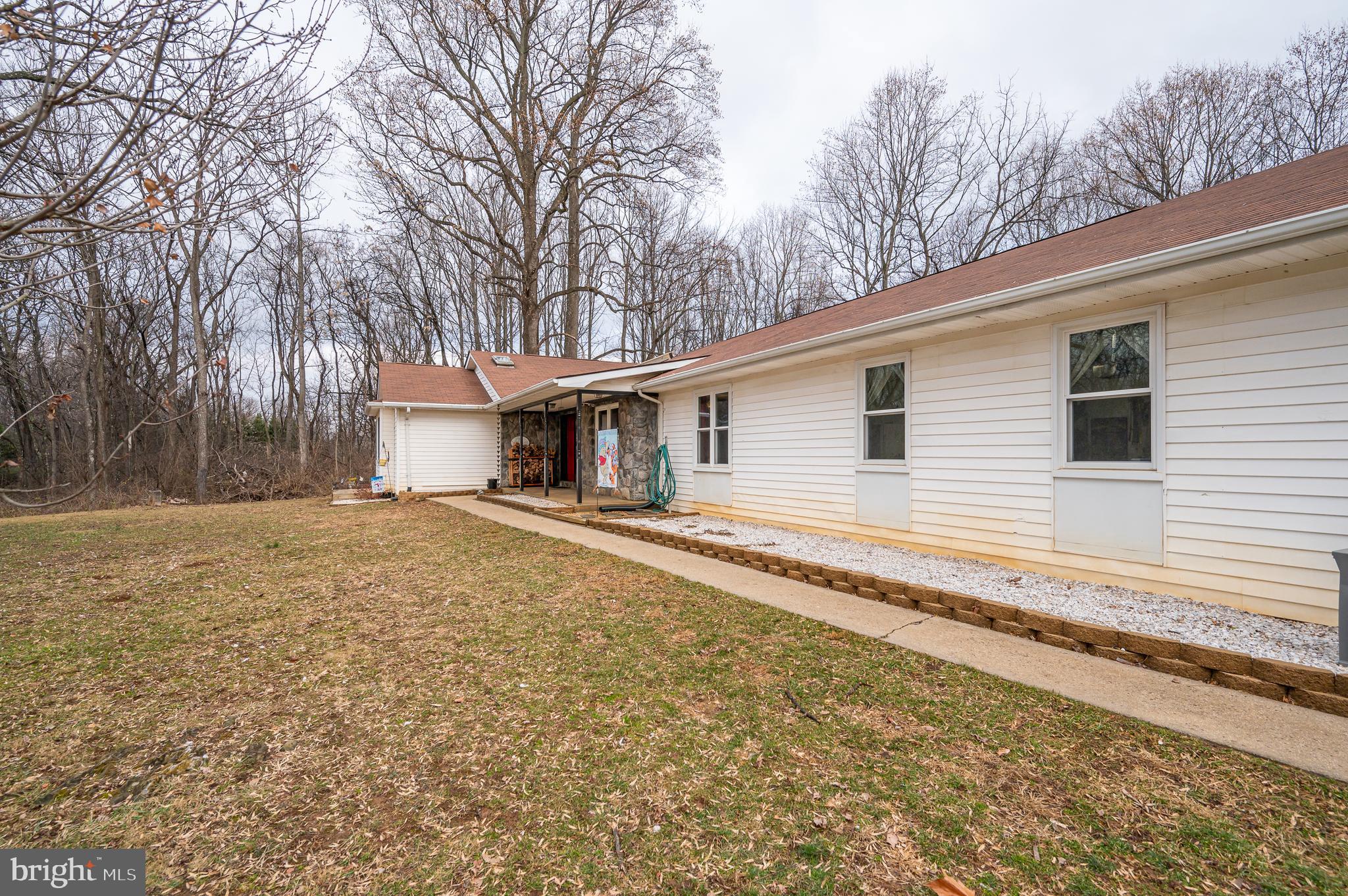 GOLDEN MEADOWS - Residential